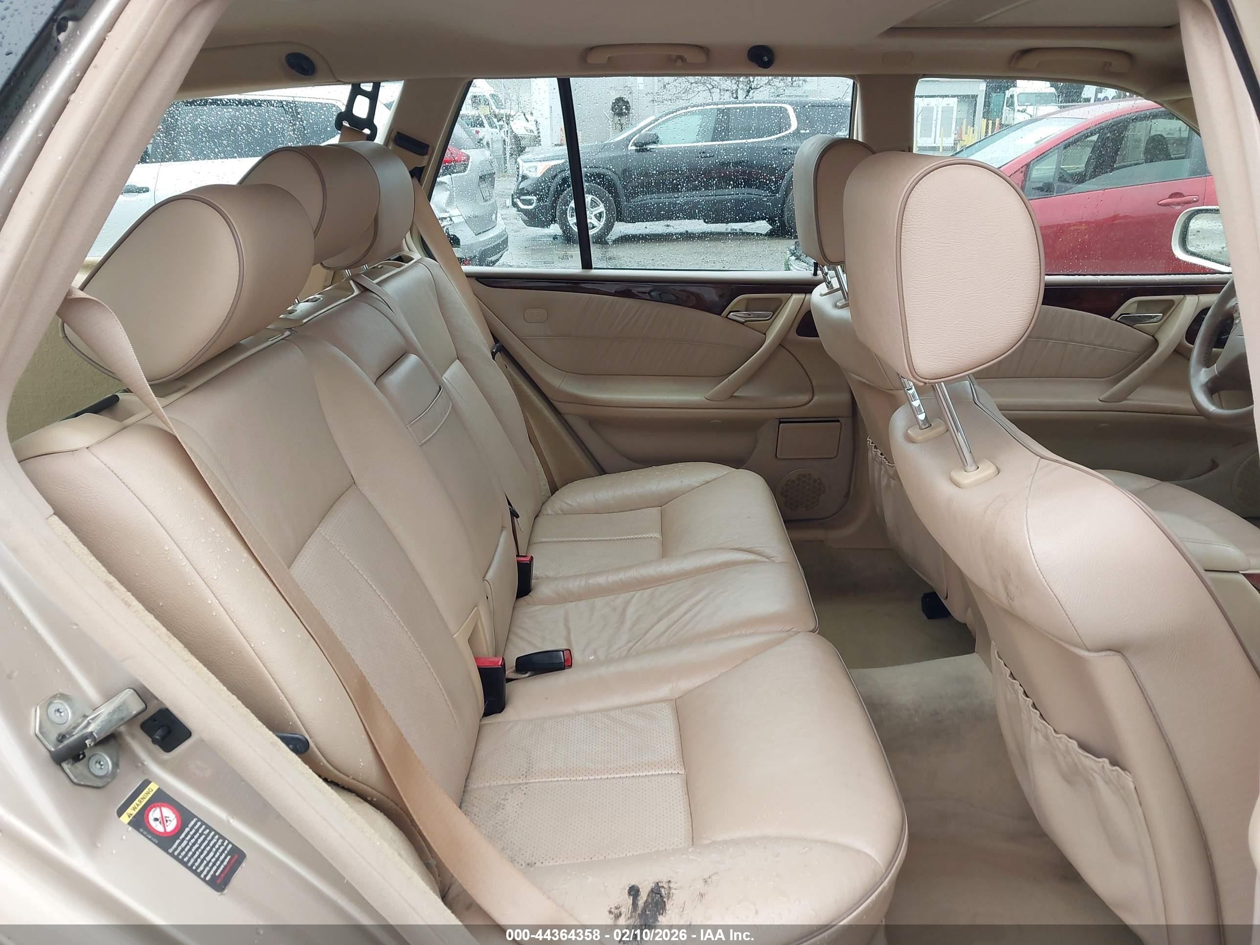 2001 Mercedes-benz E 320   Gold vin: WDBJH65JX1B213818