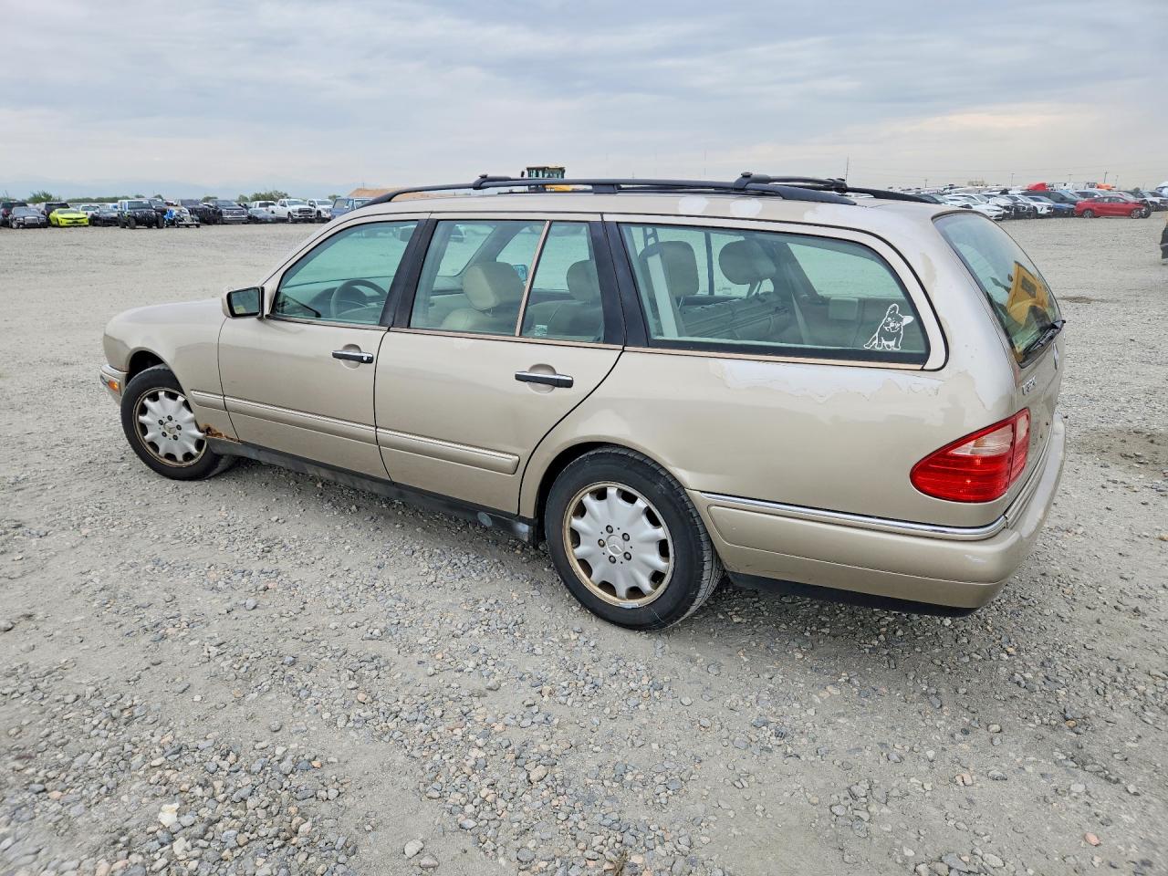 1999 Mercedes-benz E 320 4matic Gold vin: WDBJH82F0XX023596