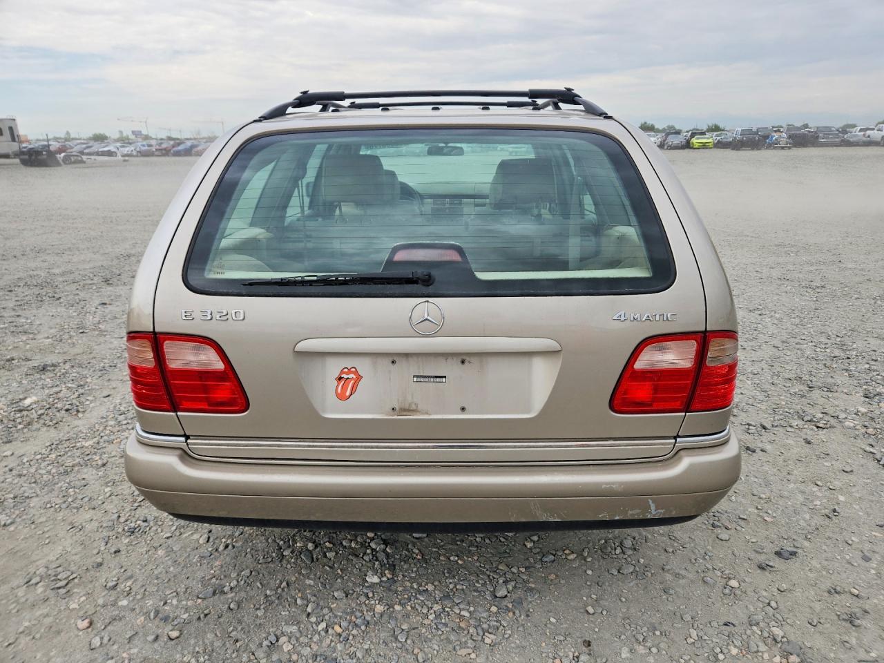 1999 Mercedes-benz E 320 4matic Gold vin: WDBJH82F0XX023596