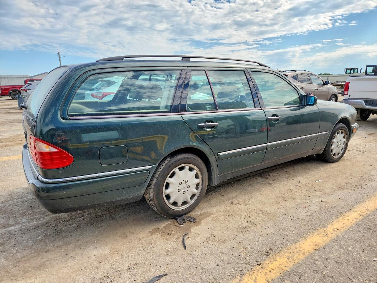 1998 Mercedes-benz E 320 4matic Green vin: WDBJH82F7WX005501