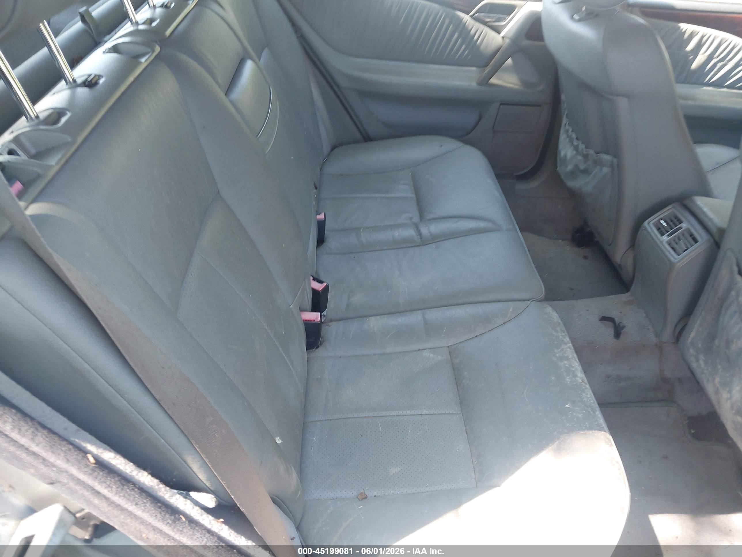 1999 Mercedes-benz E 320 Awd Серебряный vin: WDBJH82F7XX024874