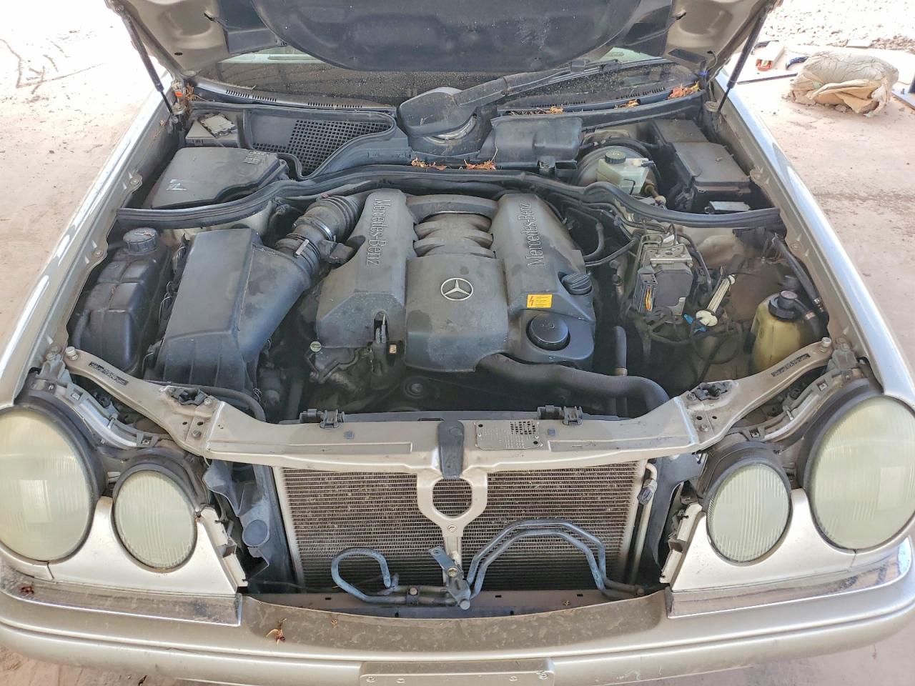 1999 Mercedes-benz E 320 4matic Gold vin: WDBJH82F8XX026830