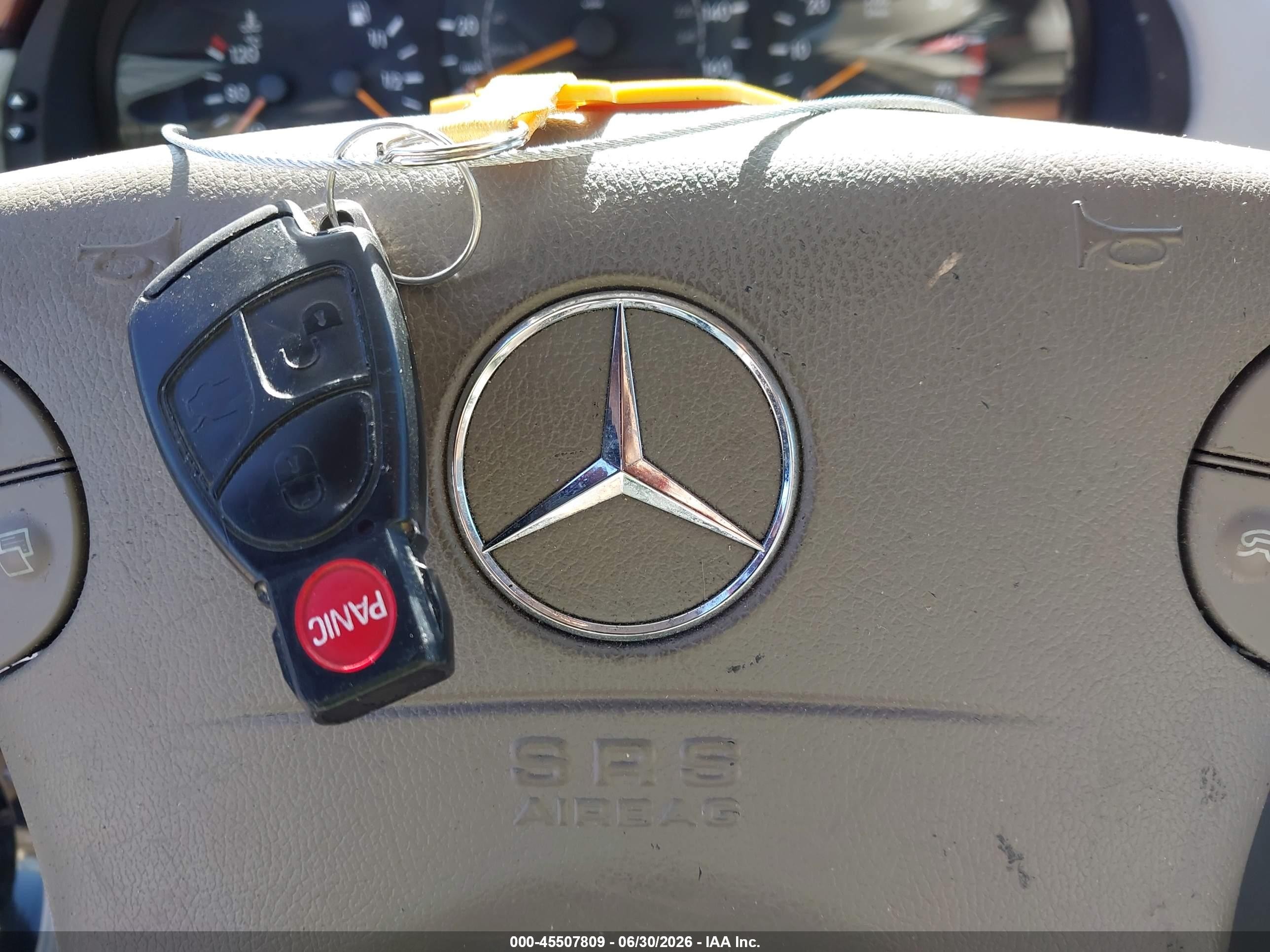 2002 Mercedes-benz E 320 4m Black vin: WDBJH82J02X070737