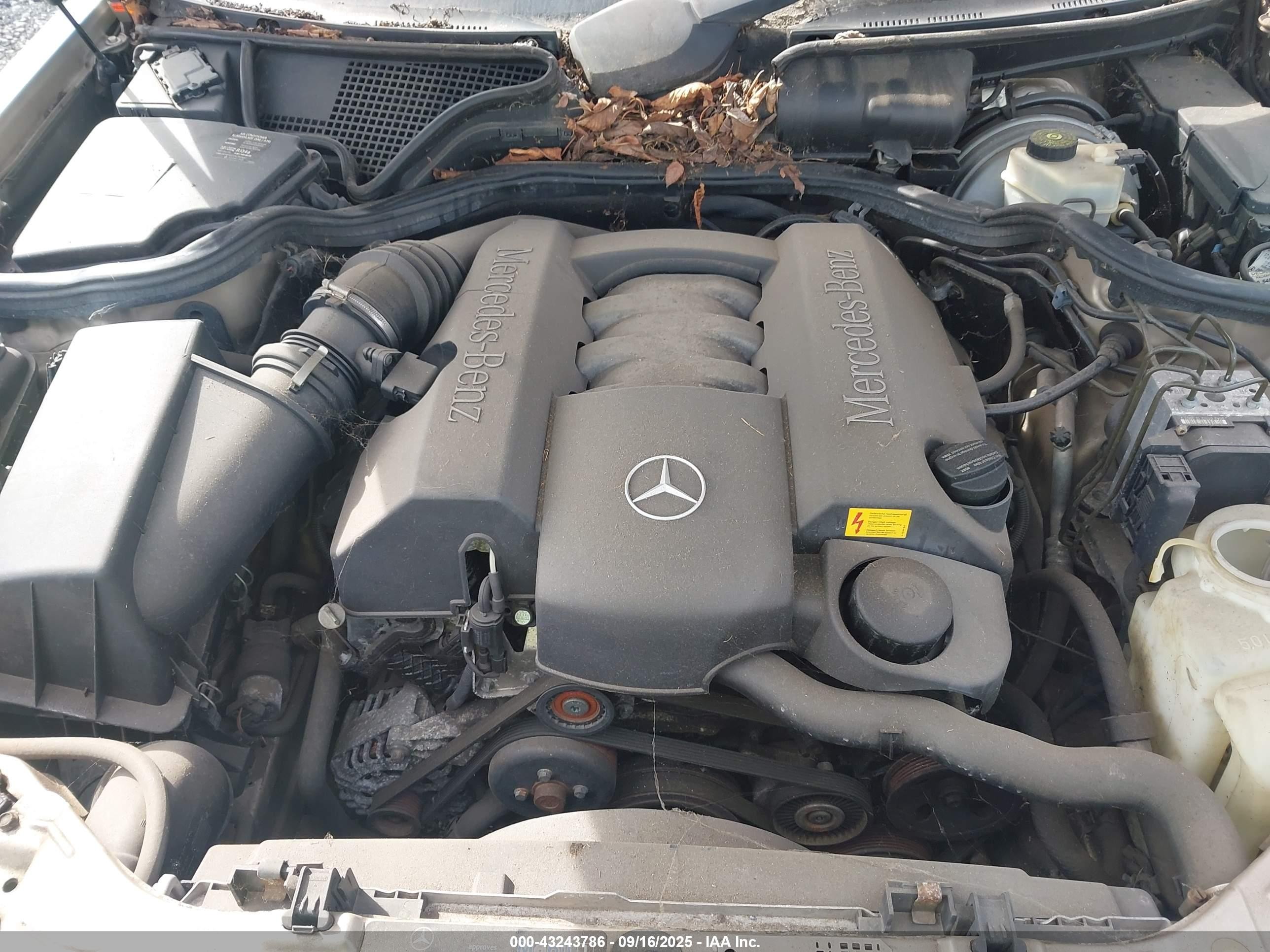 2002 Mercedes-benz E 320 4m Gold vin: WDBJH82J22X070786