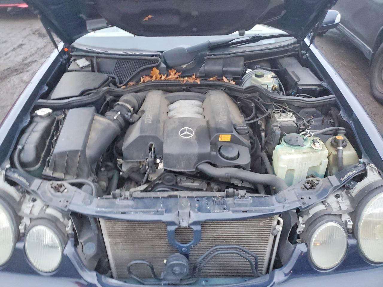 2002 Mercedes-benz E 320 4matic Blue vin: WDBJH82J52X065372