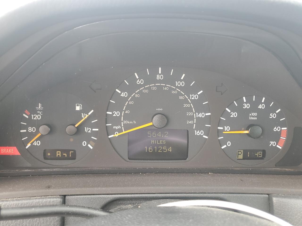 2000 Mercedes-benz E 320 4matic Silver vin: WDBJH82J7YX037338
