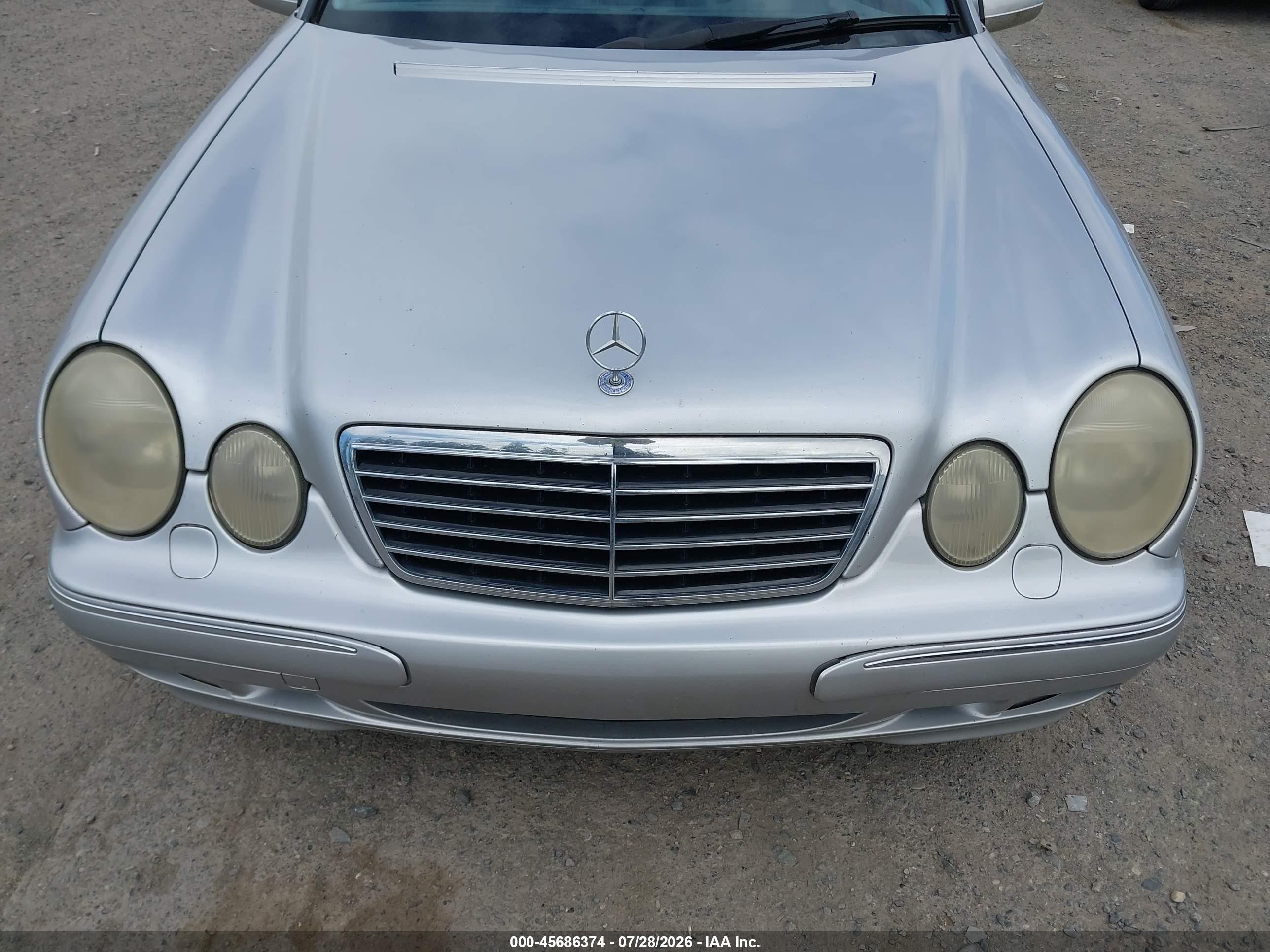 2002 Mercedes-benz E 320 4m Silver vin: WDBJH82J92X062359