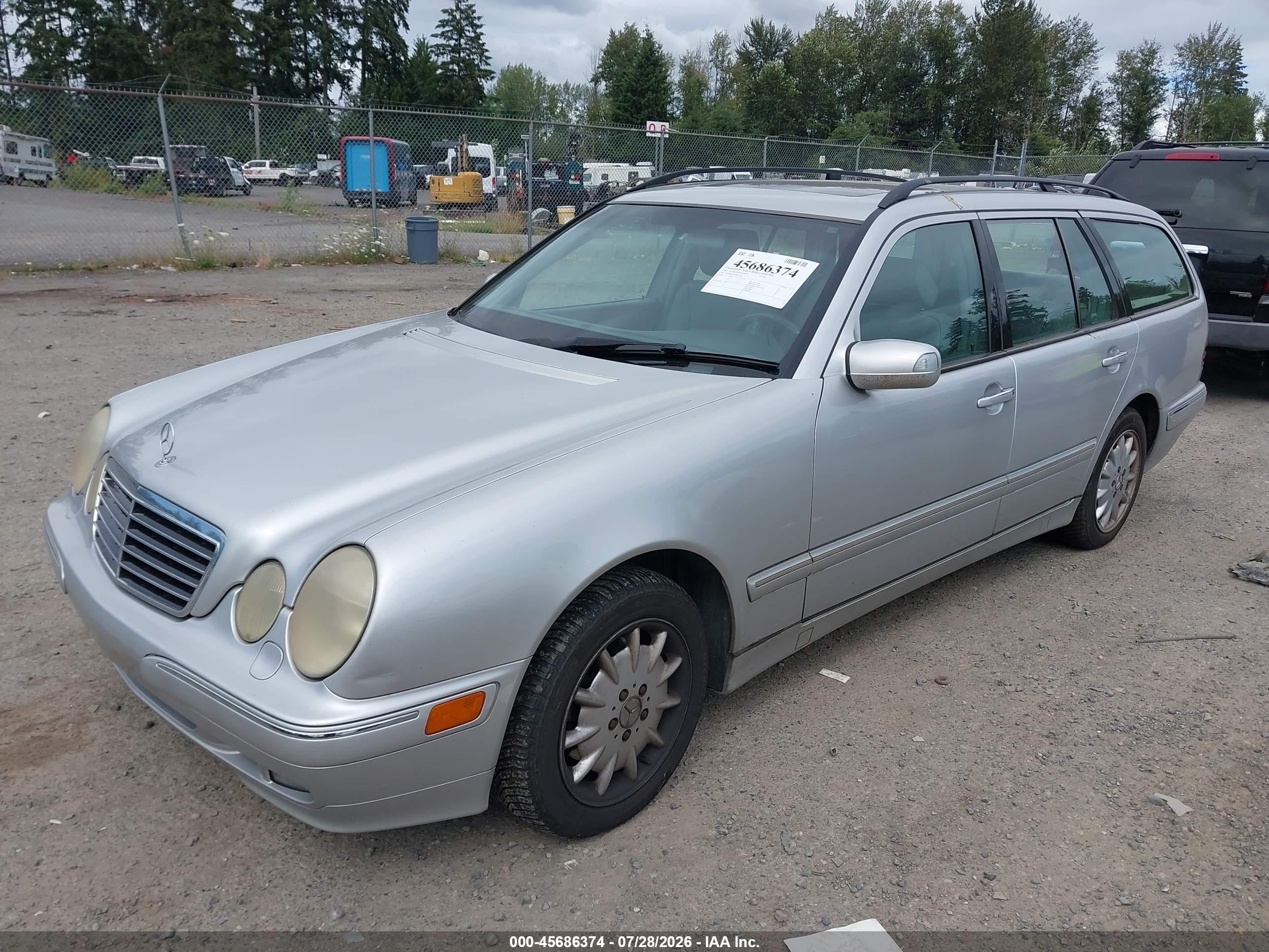 2002 Mercedes-benz E 320 4m Silver vin: WDBJH82J92X062359