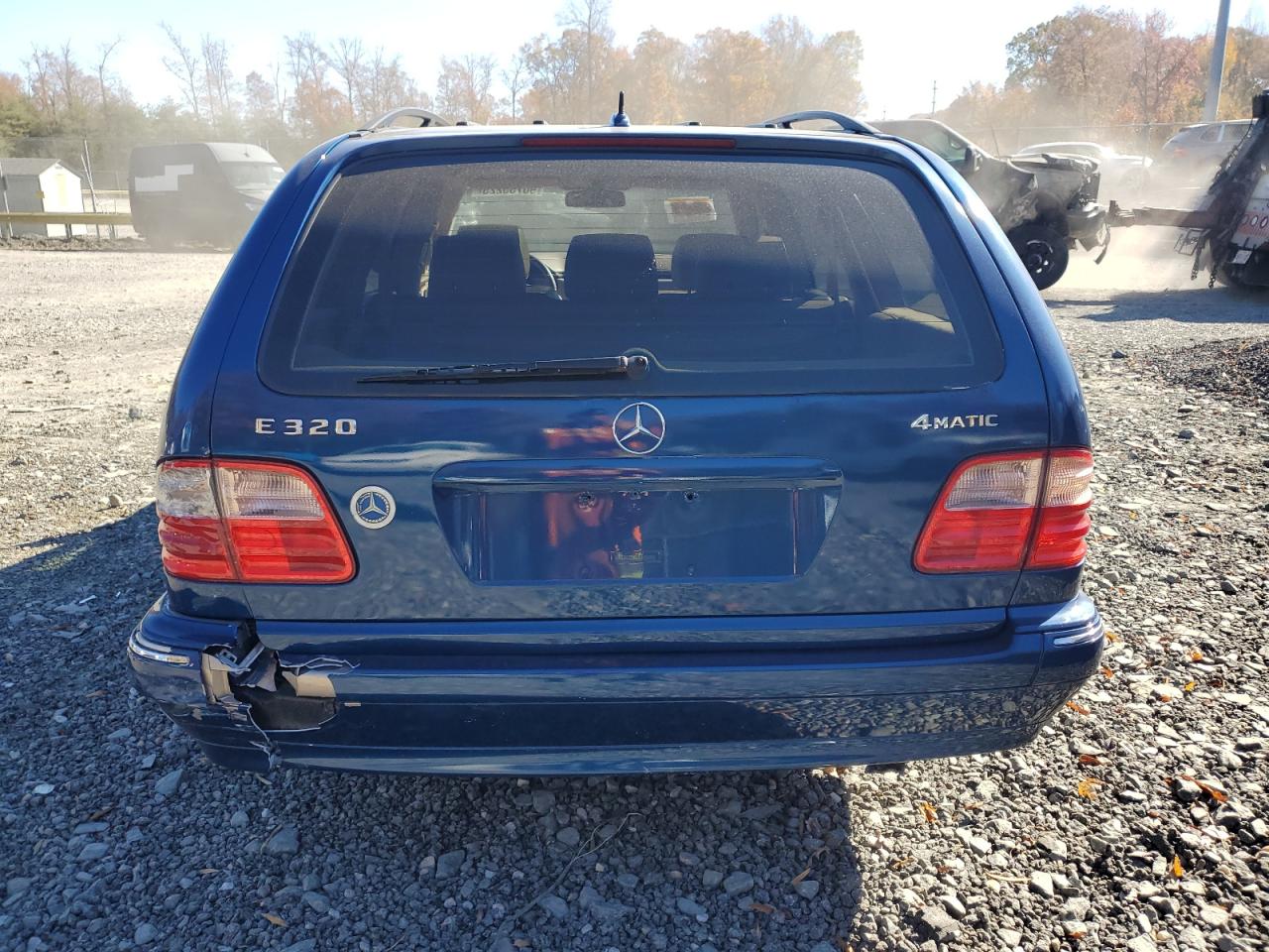2000 Mercedes-benz E 320 4matic Blue vin: WDBJH82J9YX037115