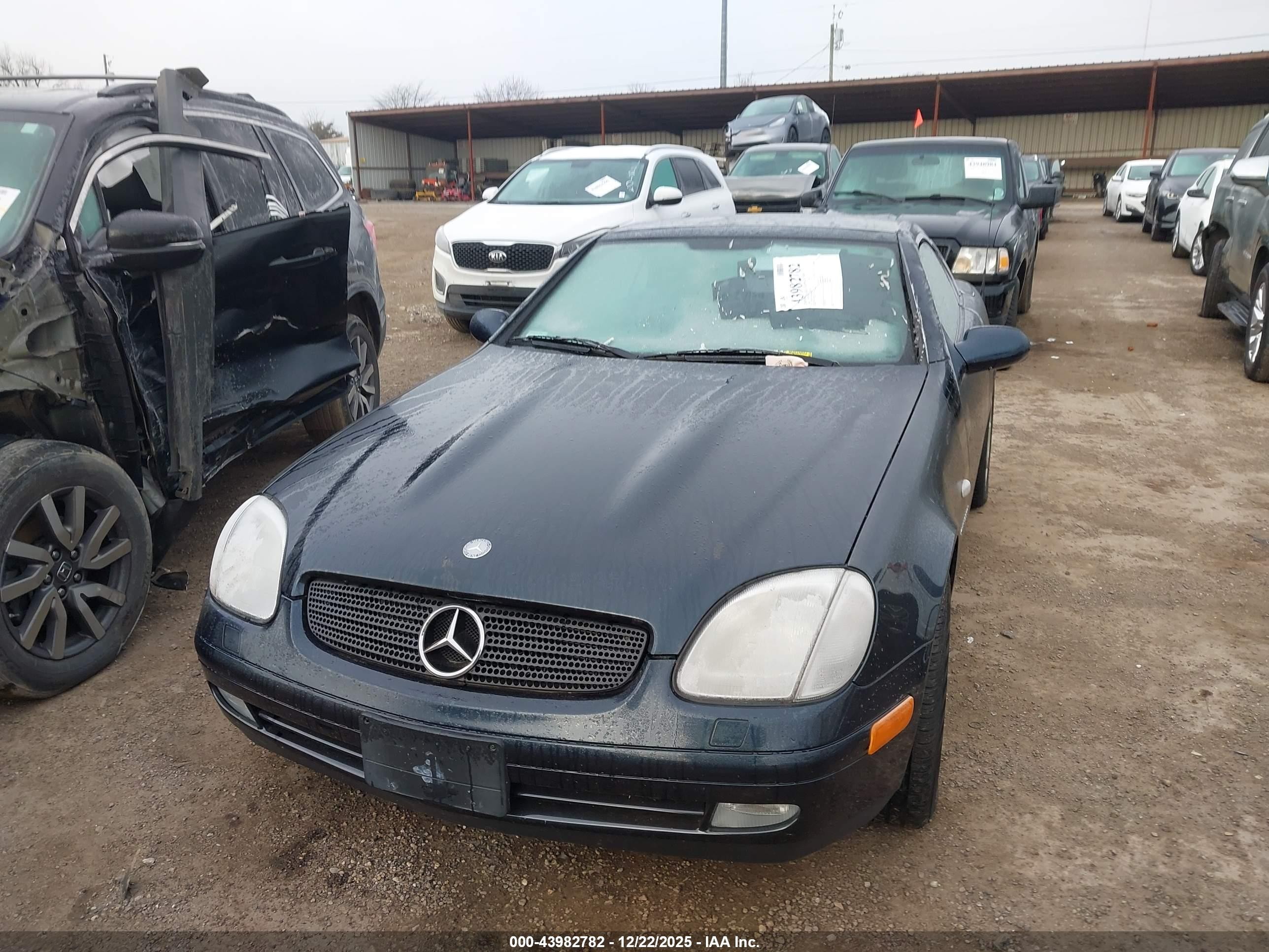 1998 Mercedes-benz Slk 230   Черный vin: WDBKK47F0WF046050