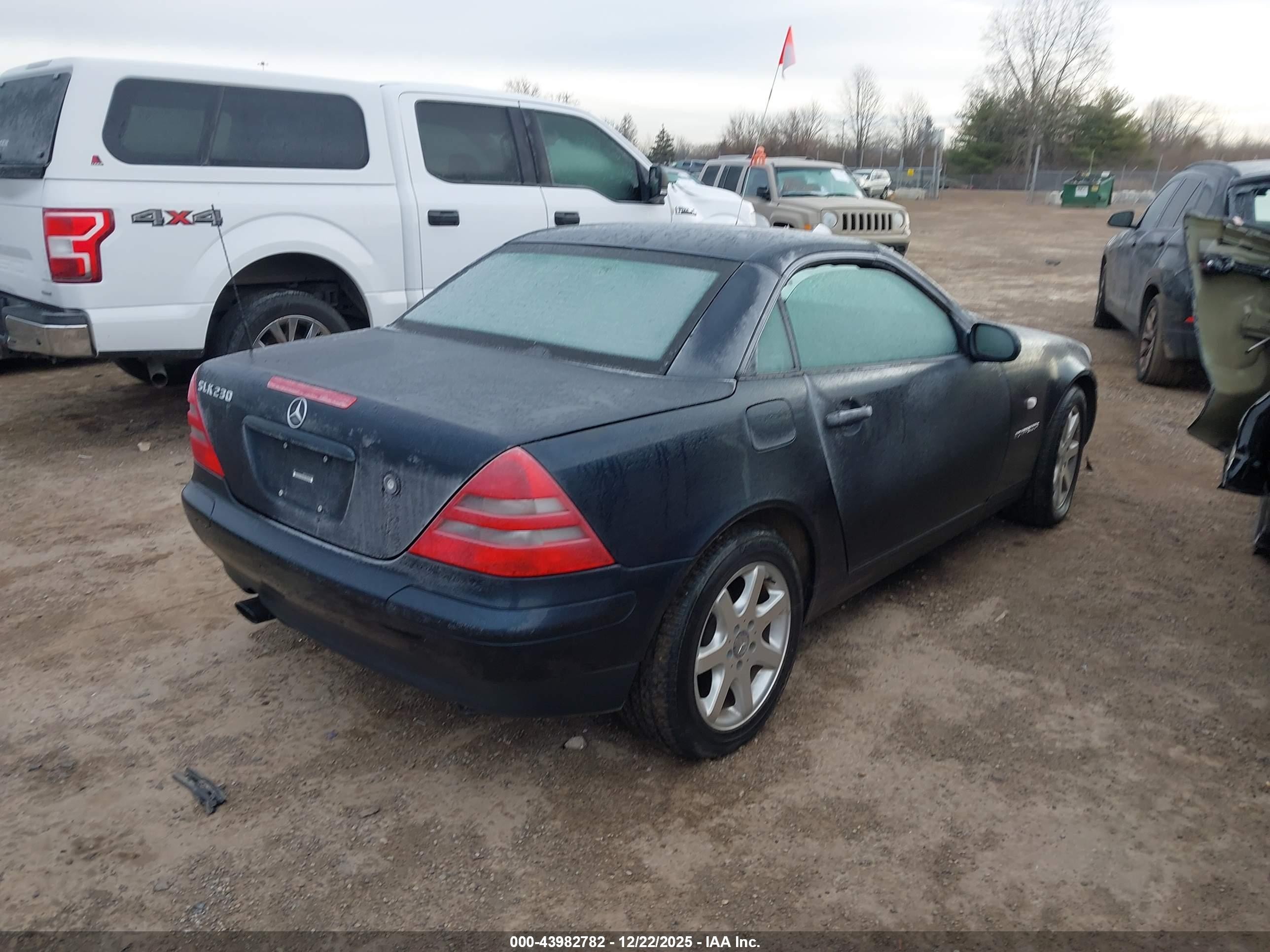 1998 Mercedes-benz Slk 230   Черный vin: WDBKK47F0WF046050