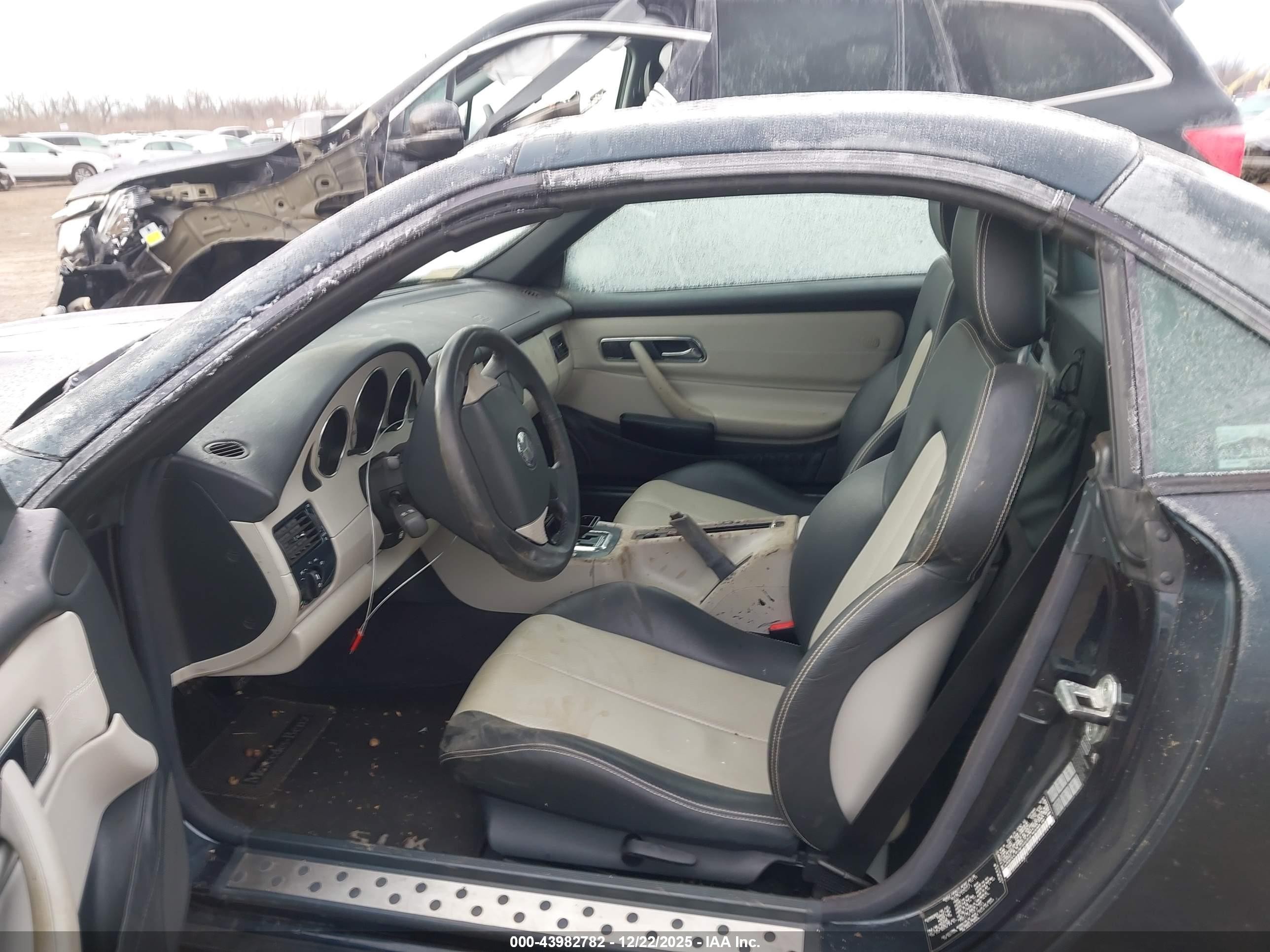 1998 Mercedes-benz Slk 230   Черный vin: WDBKK47F0WF046050