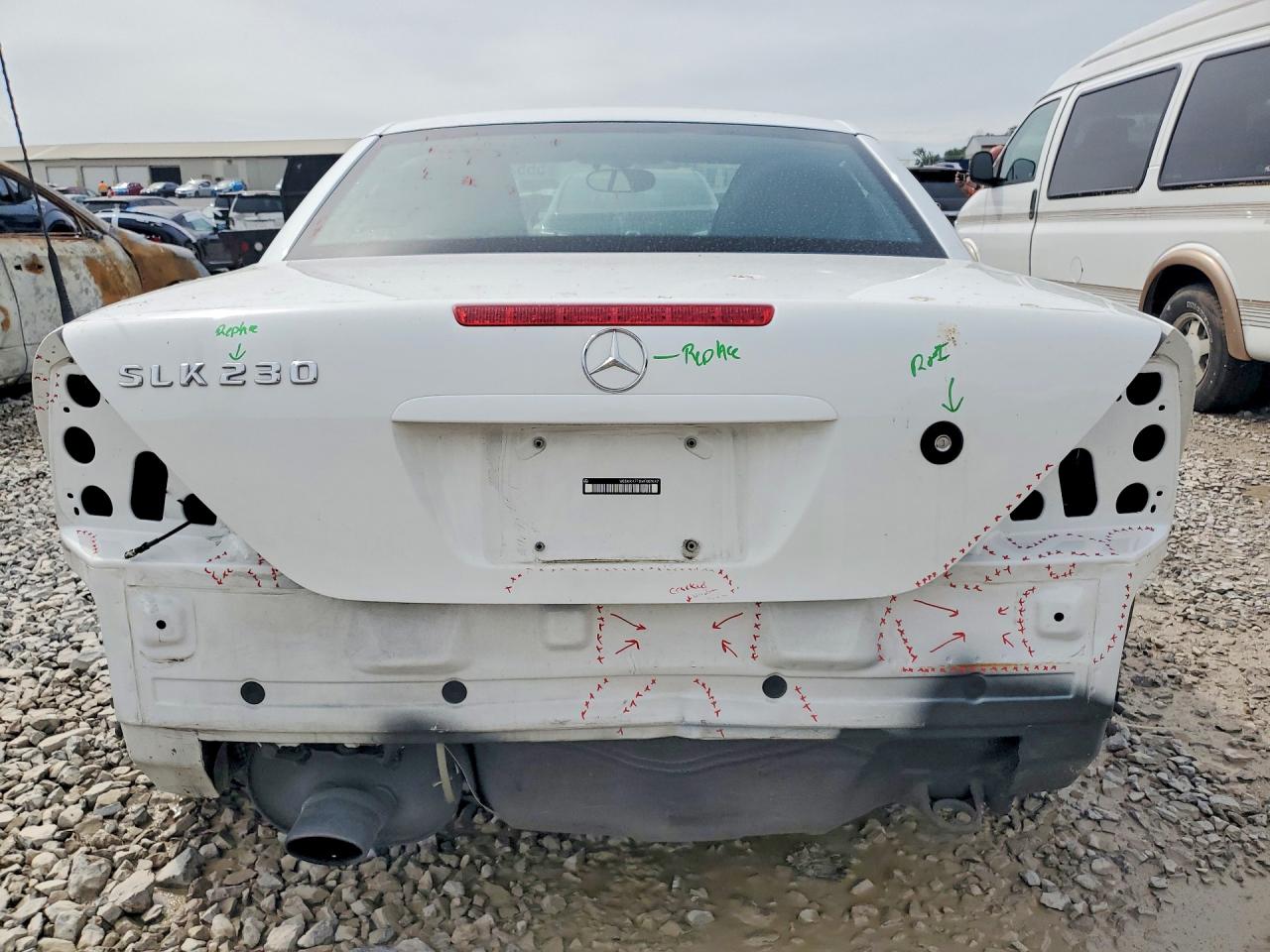 1998 Mercedes-benz Slk 230 Kompressor White vin: WDBKK47F0WF061647