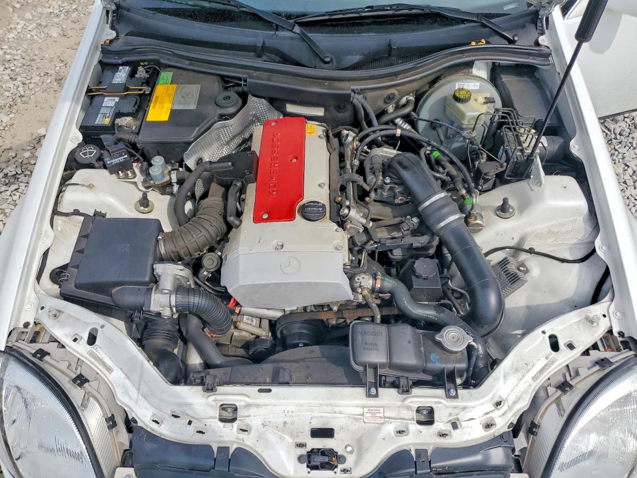1998 Mercedes-benz Slk 230 Kompressor White vin: WDBKK47F0WF061647