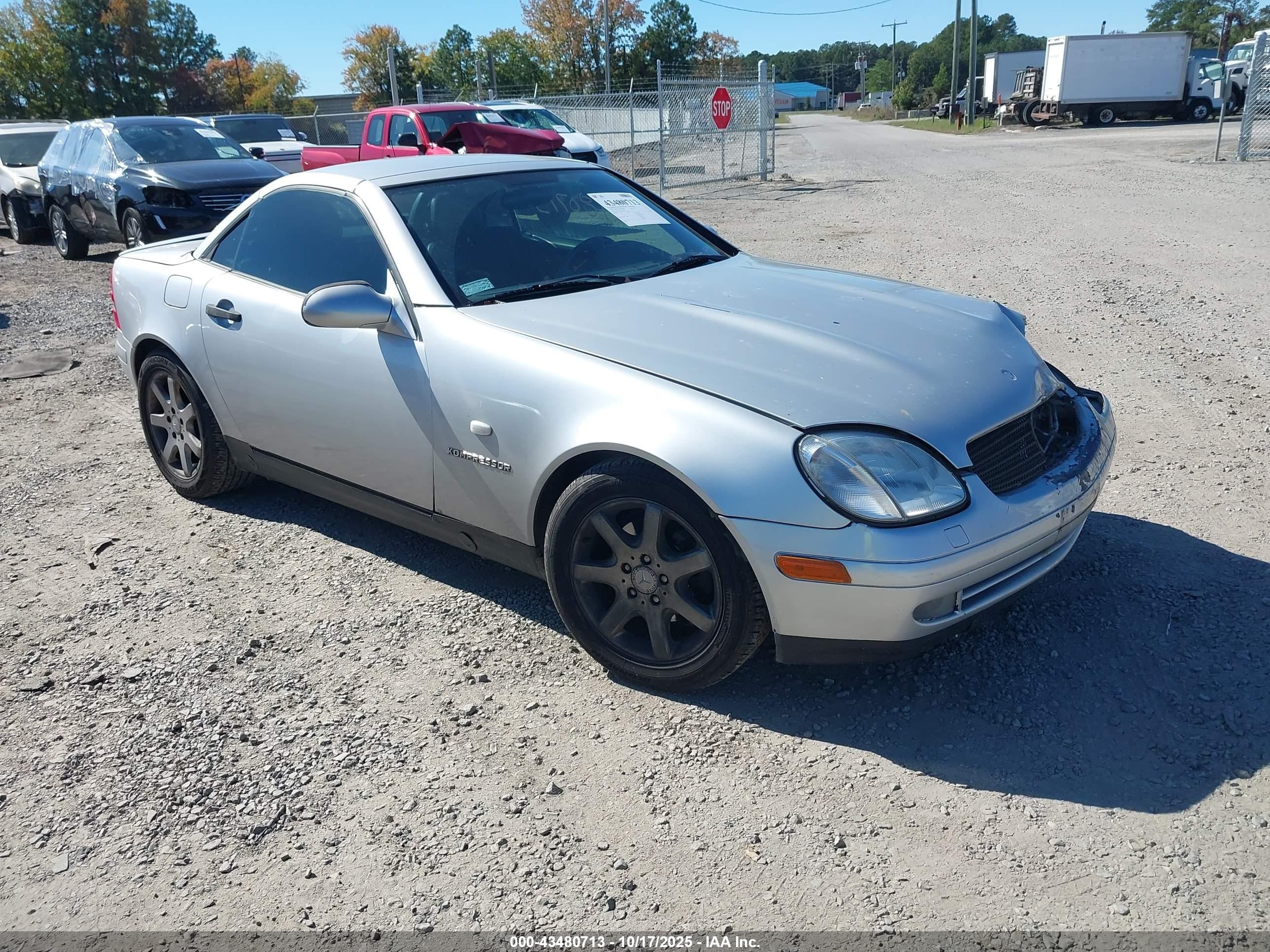 1998 Mercedes-benz Slk 230   Silver vin: WDBKK47F0WF062006