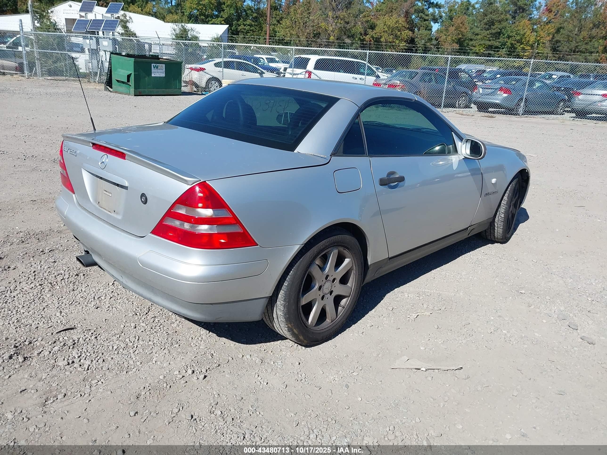 1998 Mercedes-benz Slk 230   Silver vin: WDBKK47F0WF062006