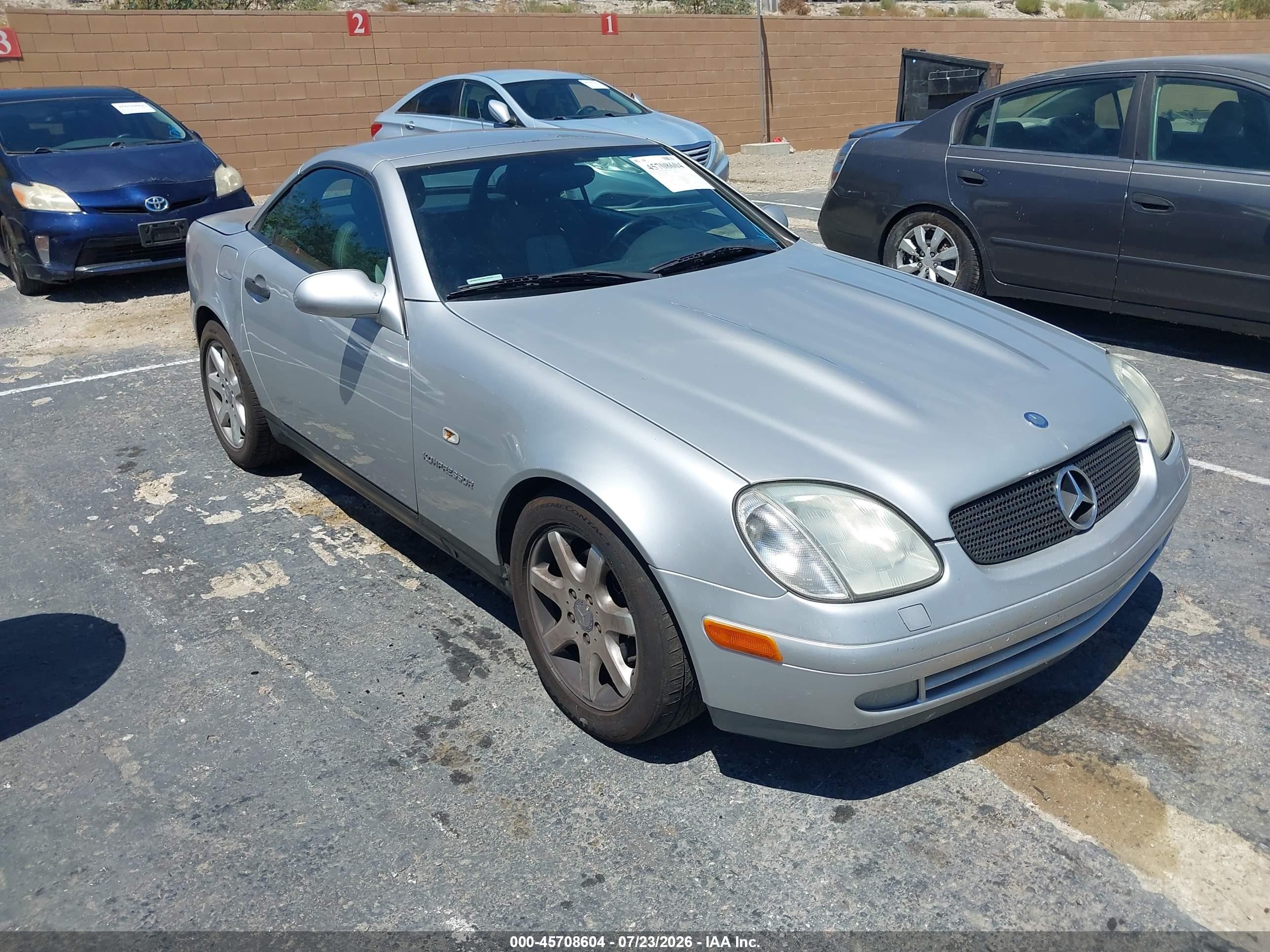 1999 Mercedes-benz Slk 230 Kompressor Silver vin: WDBKK47F0XF129155