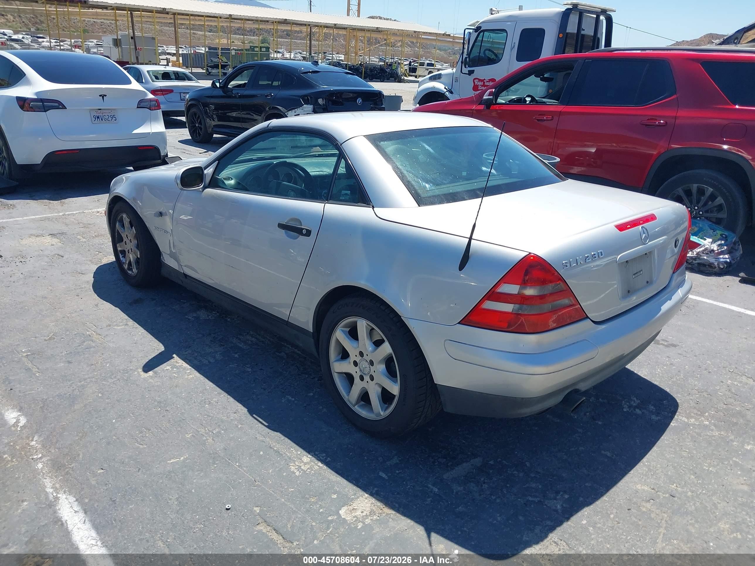 1999 Mercedes-benz Slk 230 Kompressor Silver vin: WDBKK47F0XF129155