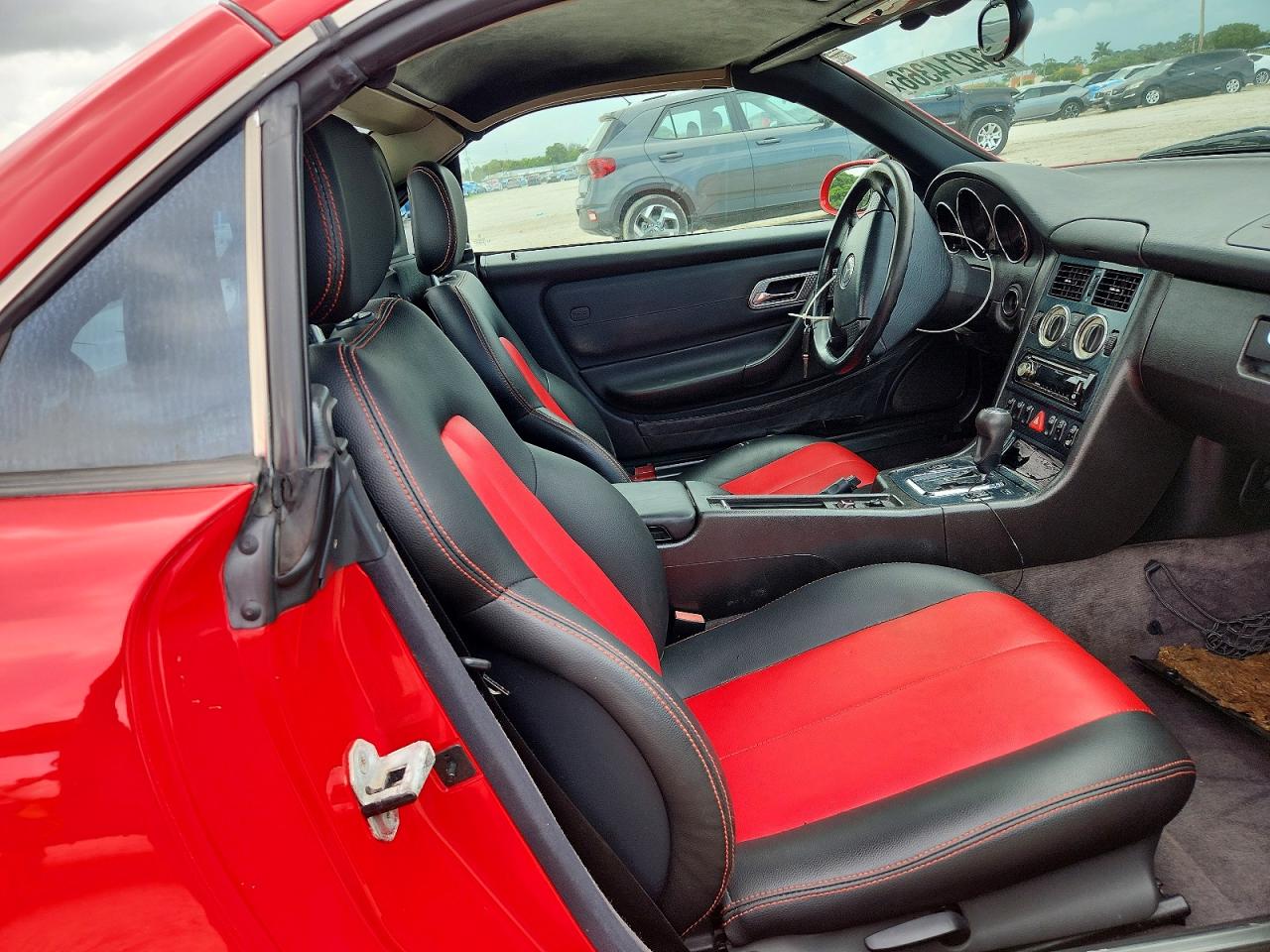 1999 Mercedes-benz Slk 230 Kompressor Red vin: WDBKK47F0XF137949