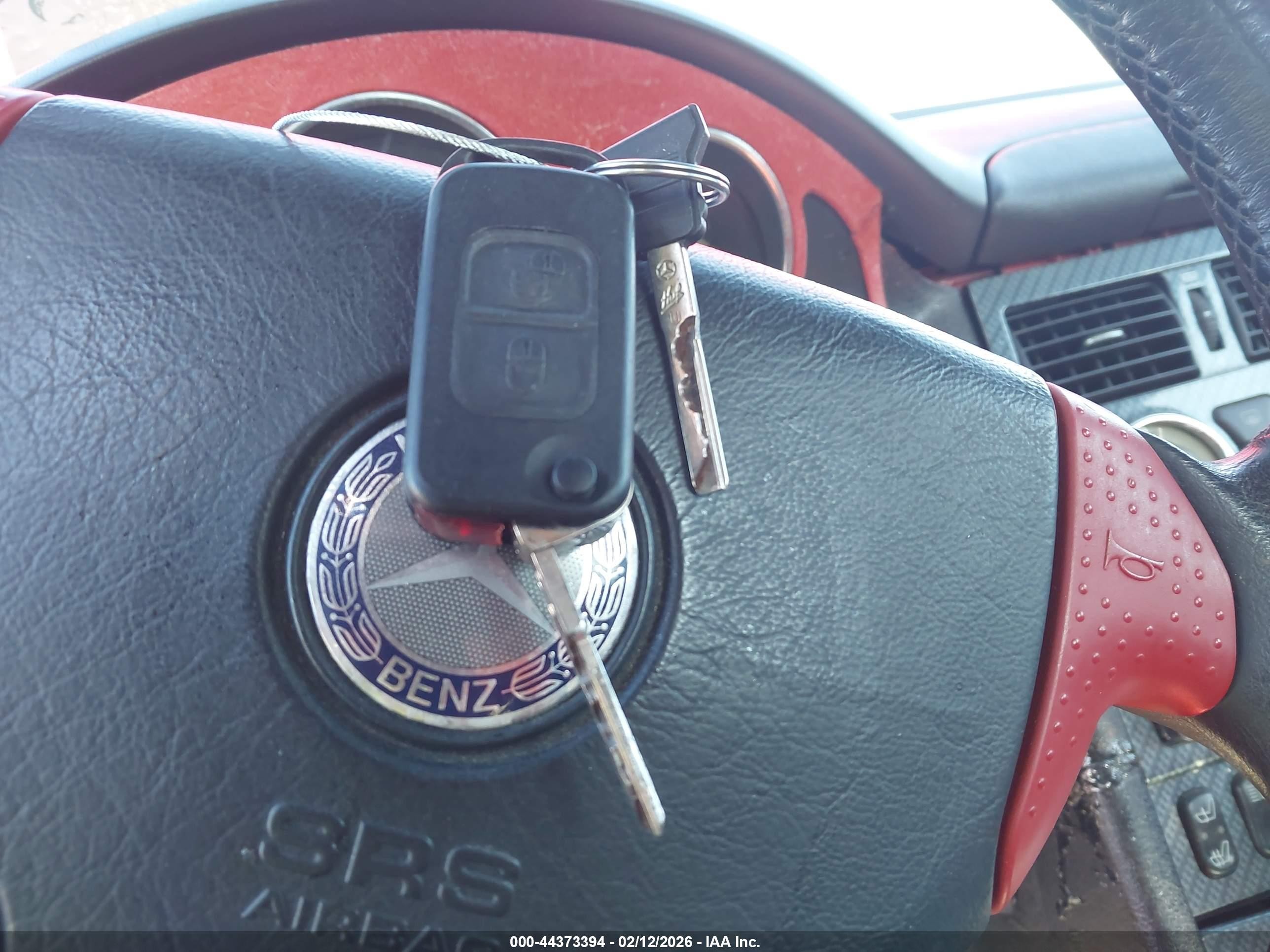 1998 Mercedes-benz Slk 230   Red vin: WDBKK47F1WF006740