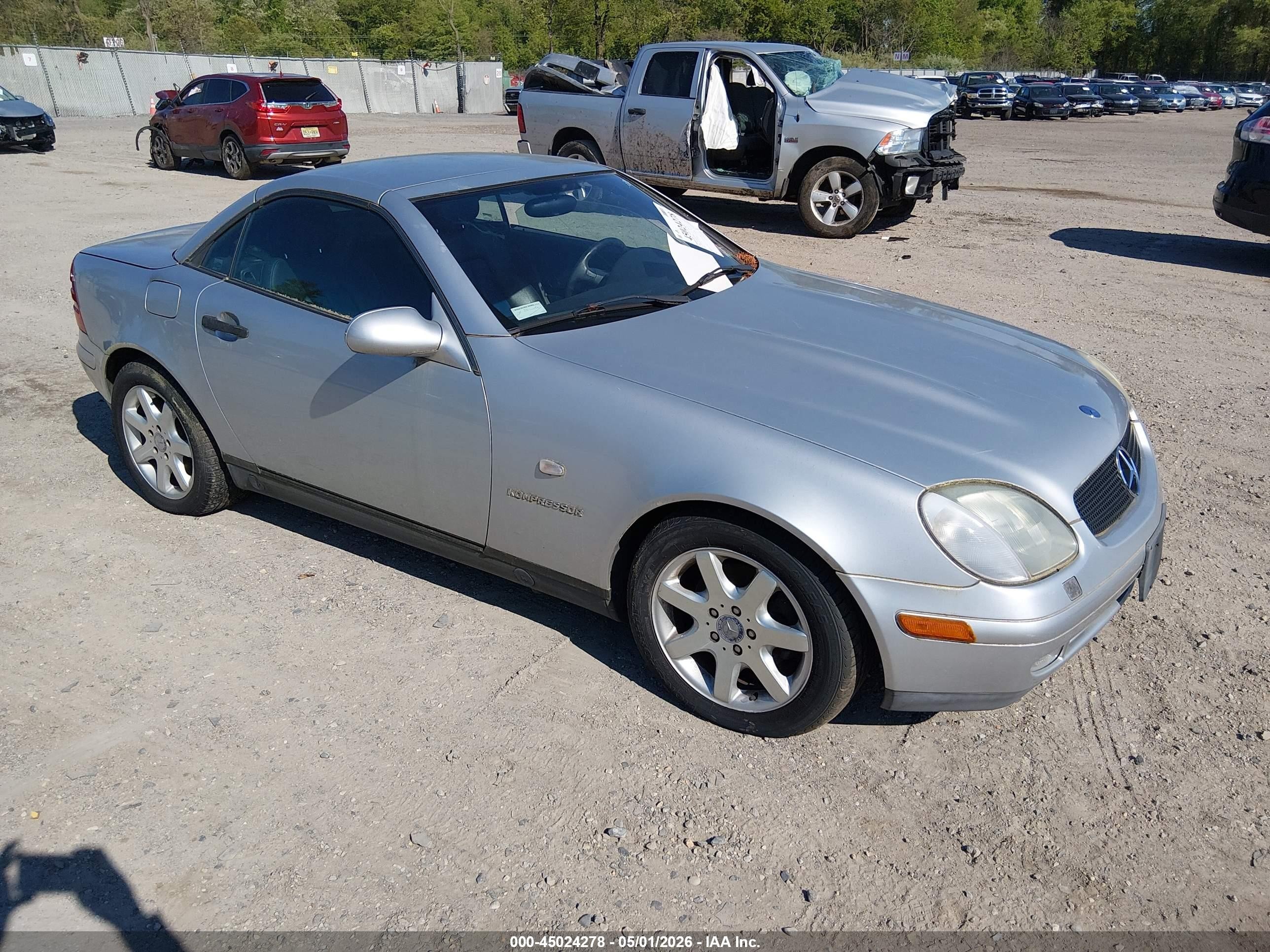 1998 Mercedes-benz Slk 230 Silver vin: WDBKK47F1WF049281