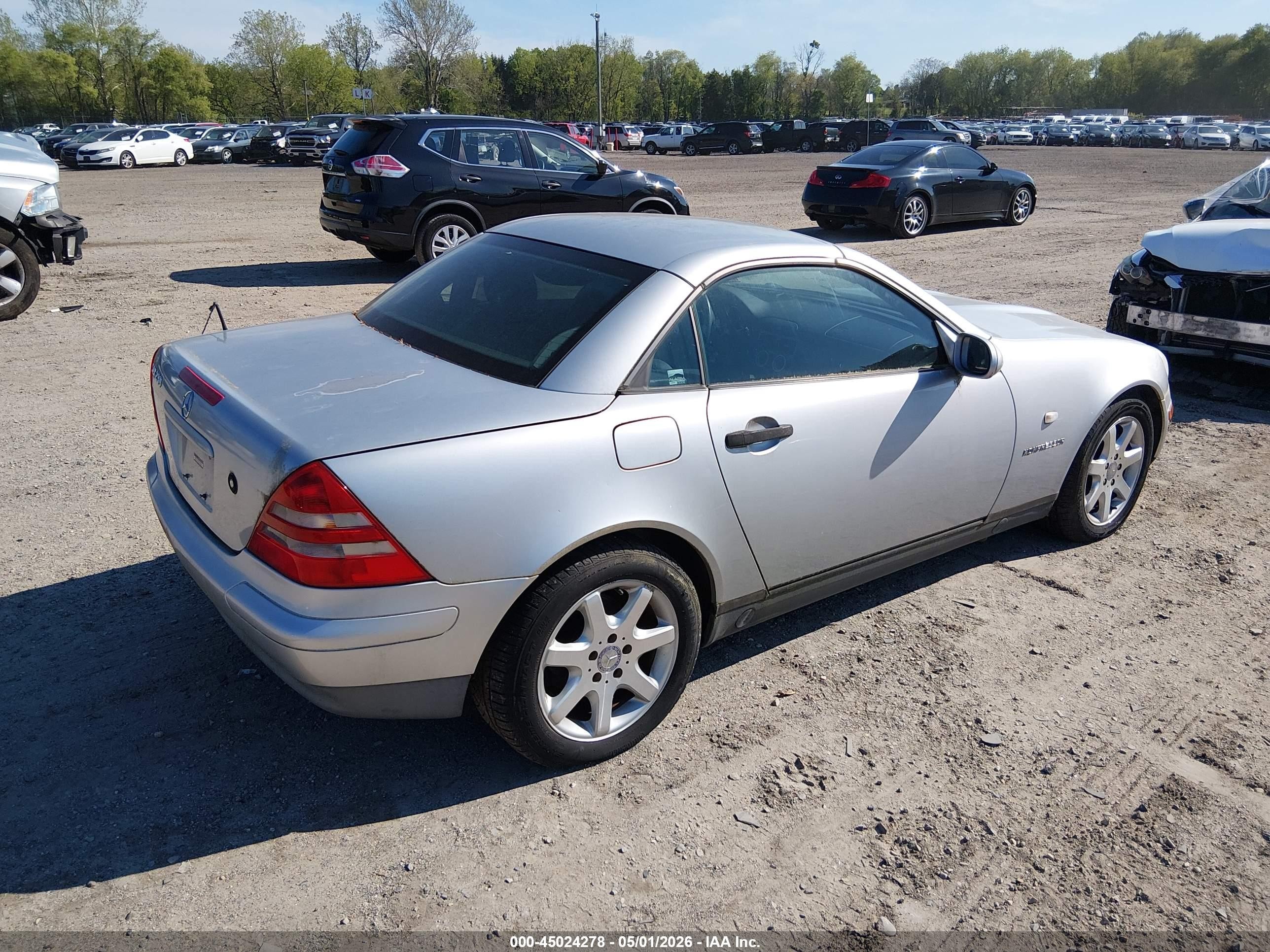 1998 Mercedes-benz Slk 230 Silver vin: WDBKK47F1WF049281