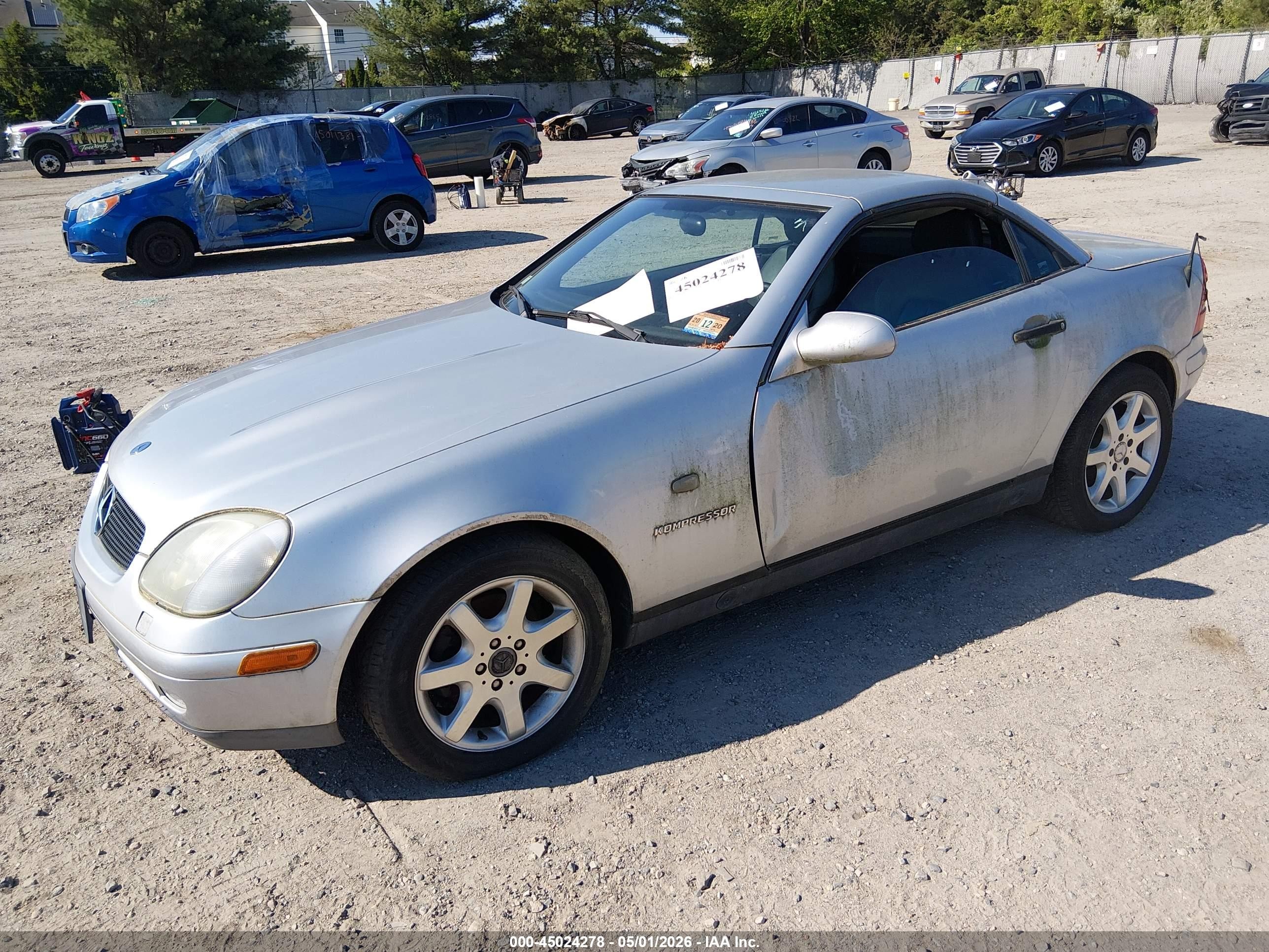 1998 Mercedes-benz Slk 230 Silver vin: WDBKK47F1WF049281