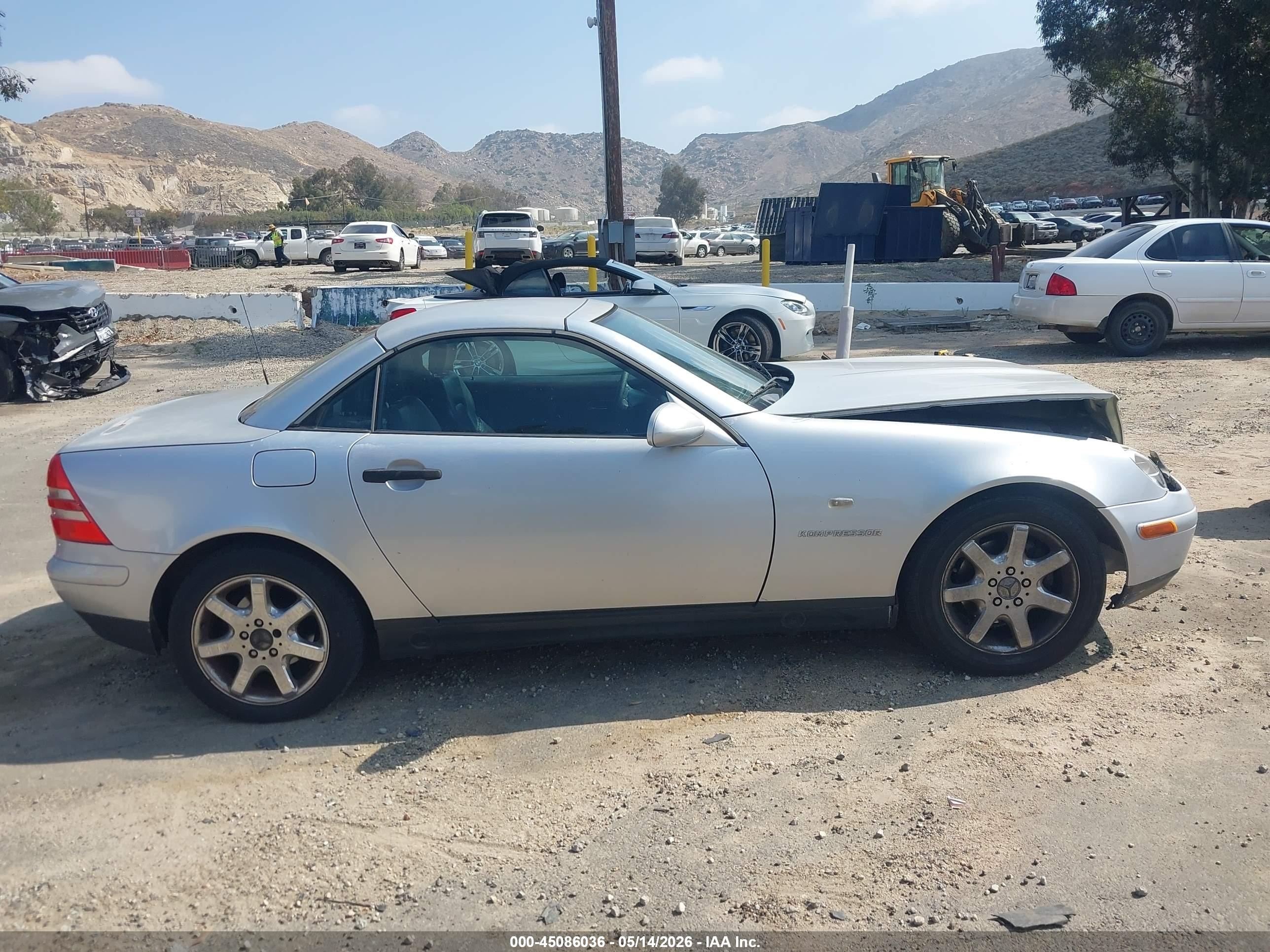 1998 Mercedes-benz Slk 230   Silver vin: WDBKK47F1WF069353