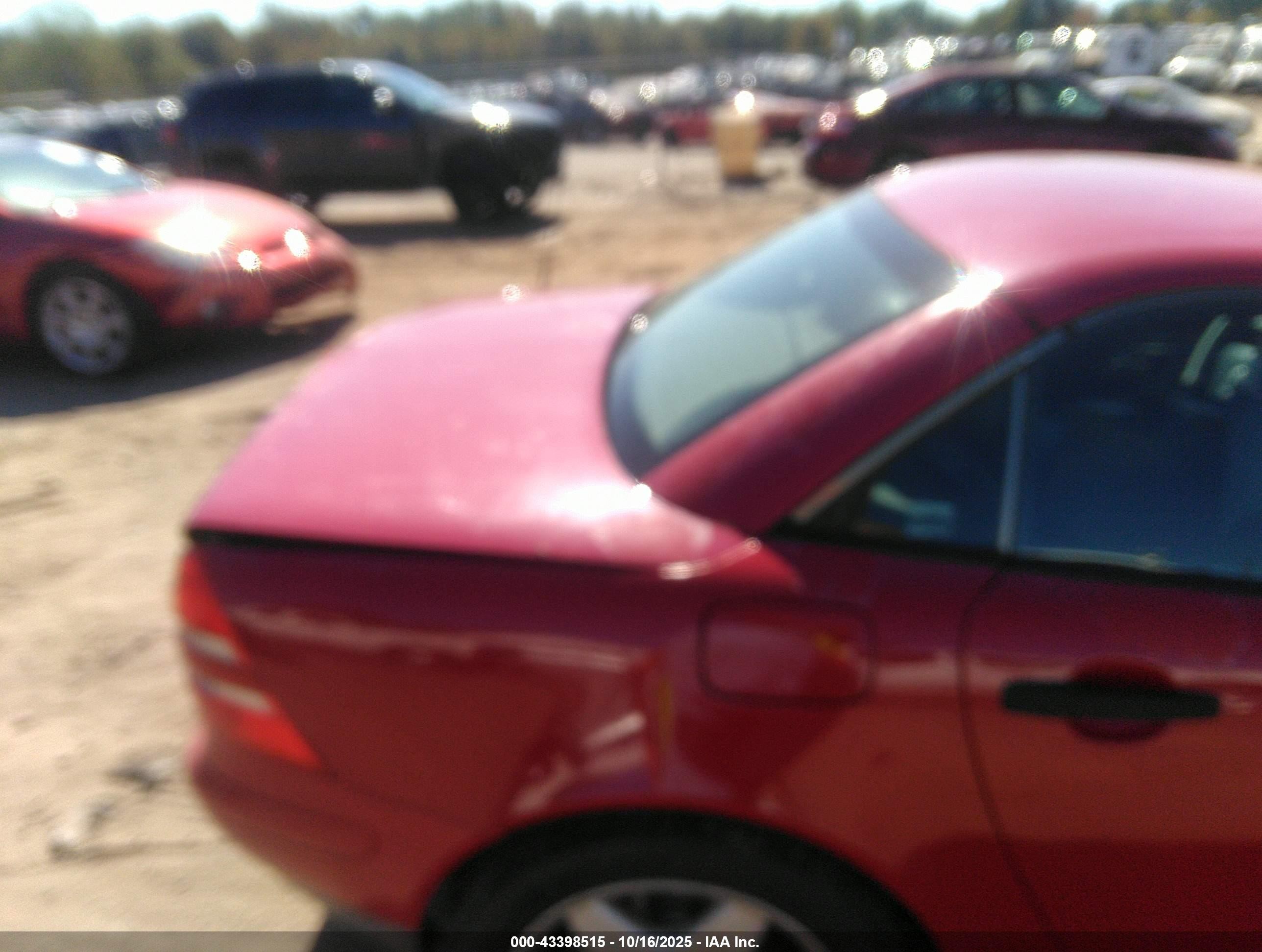 1998 Mercedes-benz Slk 230   Red vin: WDBKK47F1WF078666