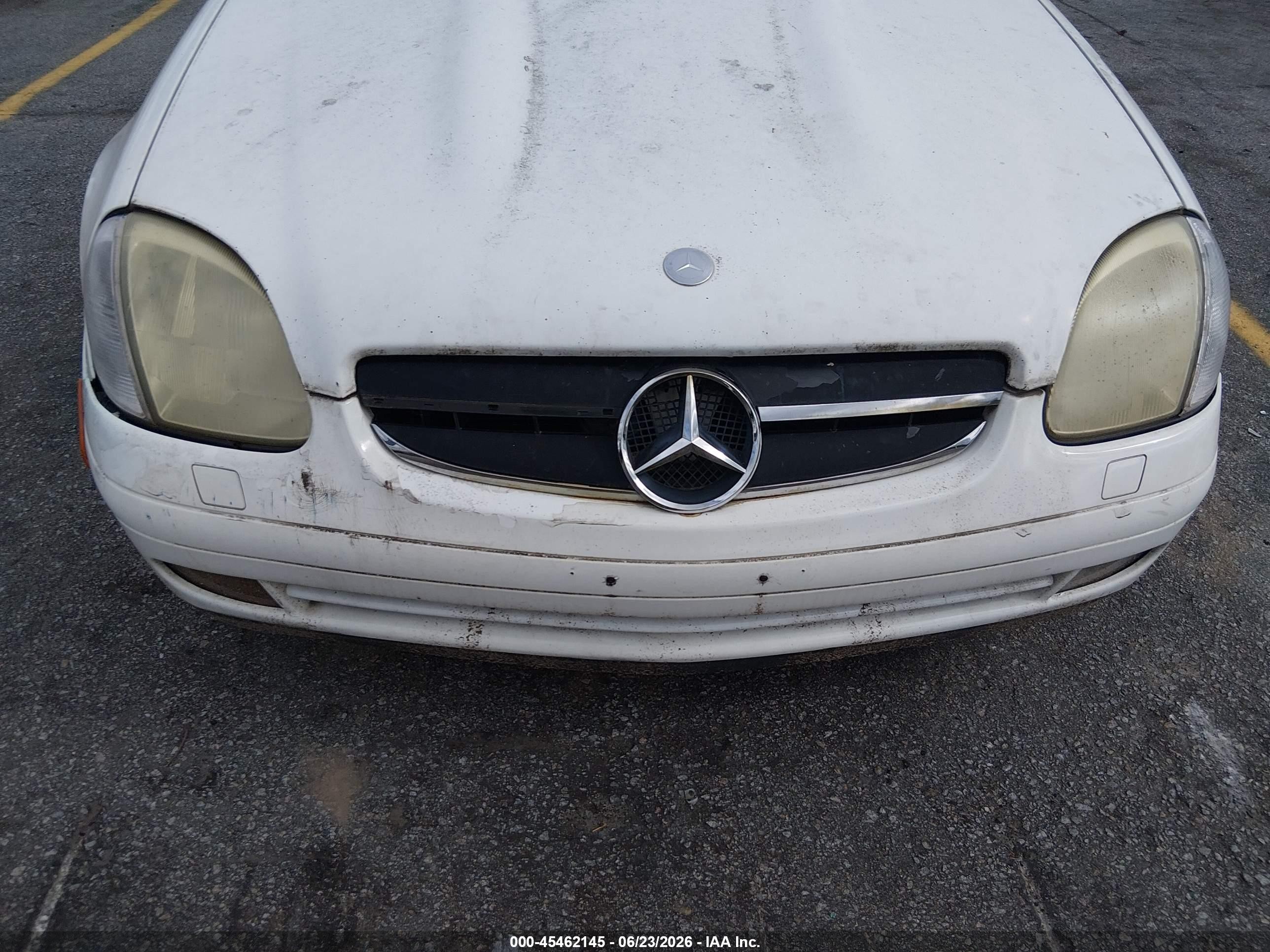 1998 Mercedes-benz Slk 230   White vin: WDBKK47F2WF065604