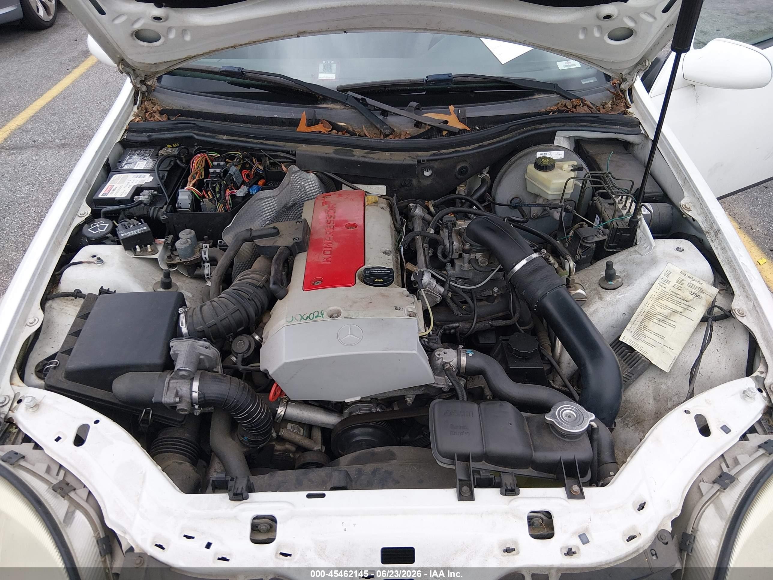 1998 Mercedes-benz Slk 230   White vin: WDBKK47F2WF065604