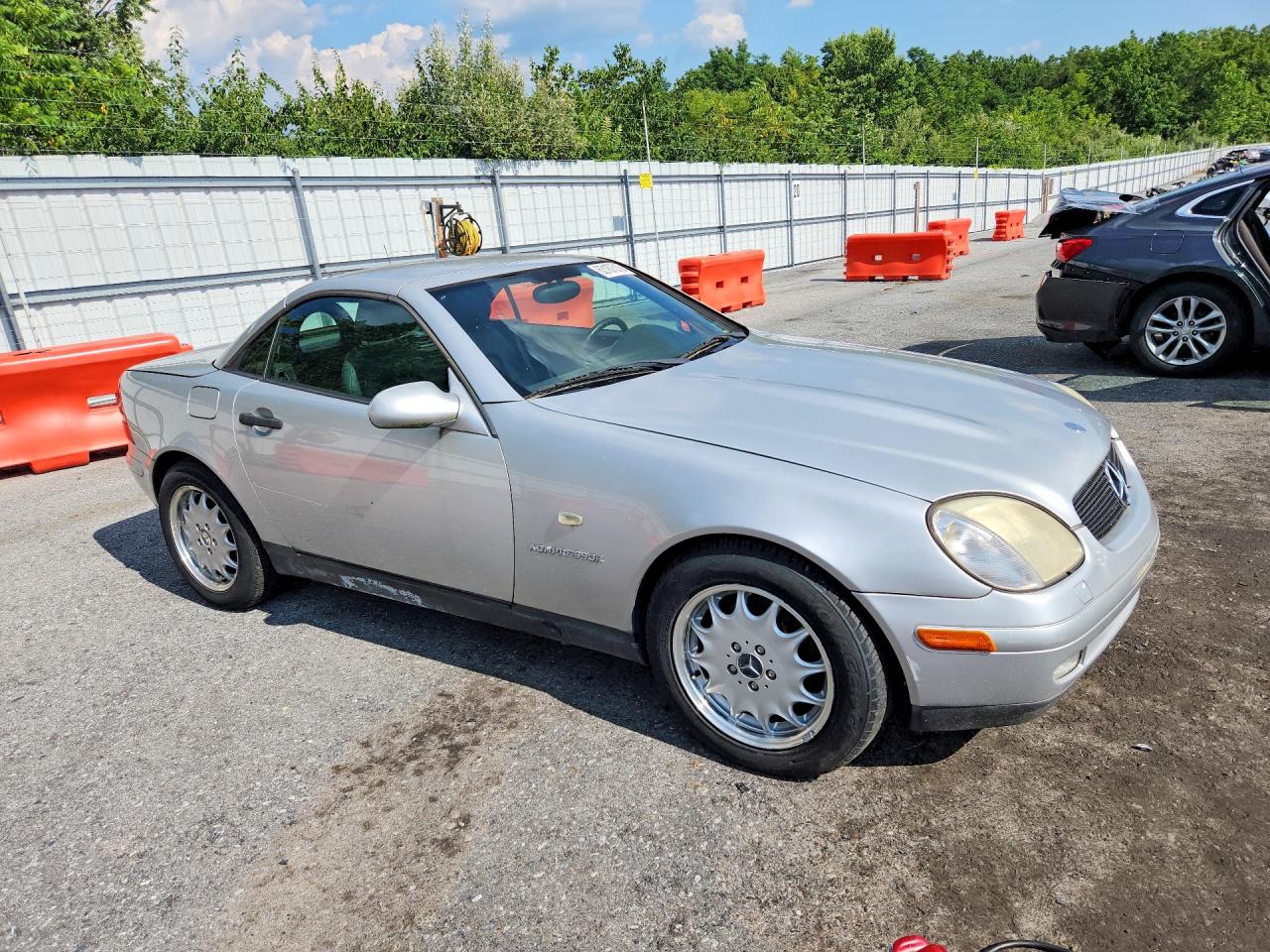 1999 Mercedes-benz Slk 230 Kompressor Серебряный vin: WDBKK47F2XF114740