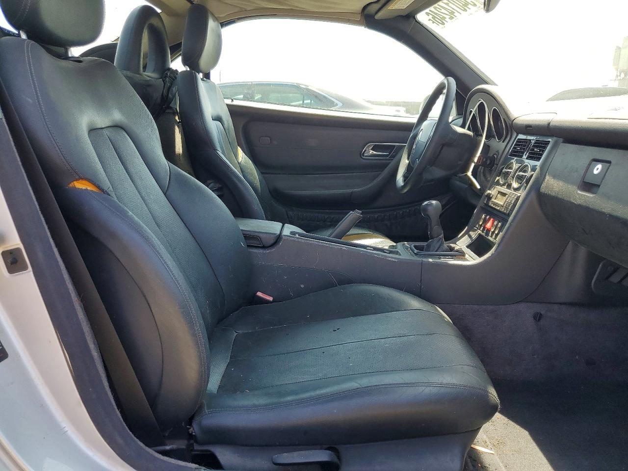 1999 Mercedes-benz Slk 230 Kompressor Silver vin: WDBKK47F2XF129271