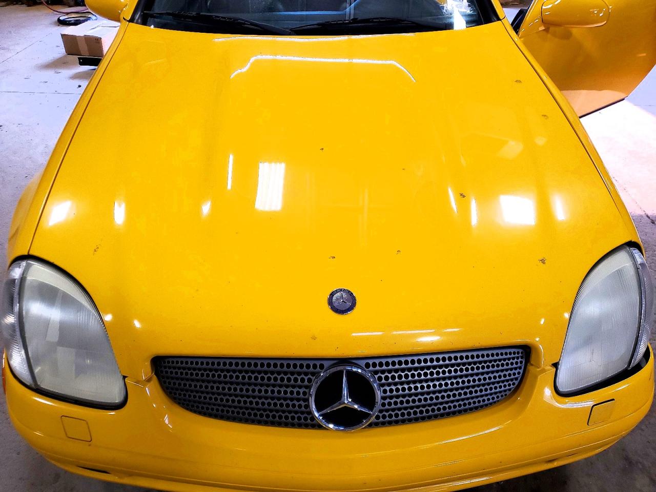 1998 Mercedes-benz Slk 230 Kompressor Yellow vin: WDBKK47F3WF028402