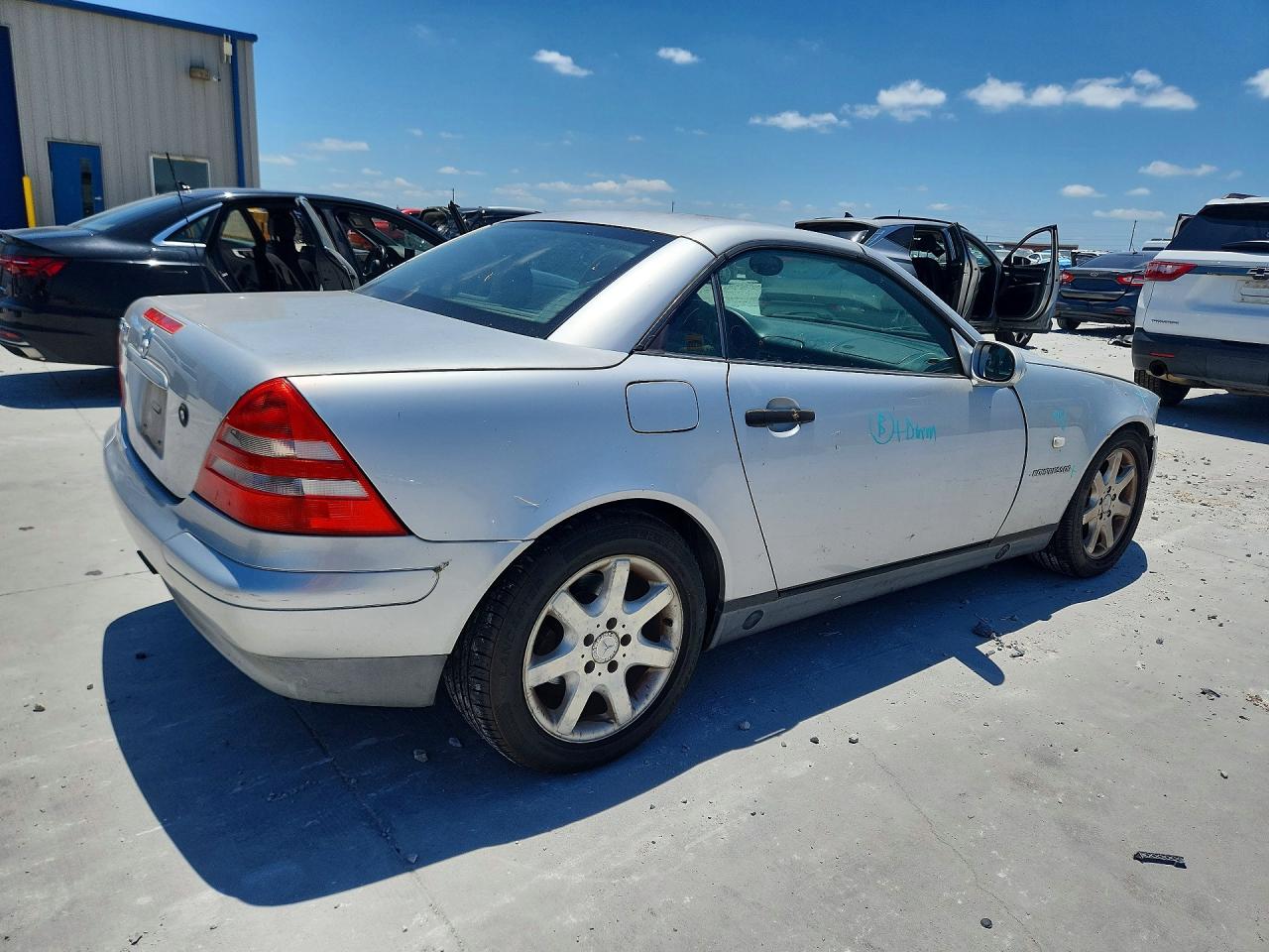 1999 Mercedes-benz Slk 230 Kompressor Silver vin: WDBKK47F3XF127819
