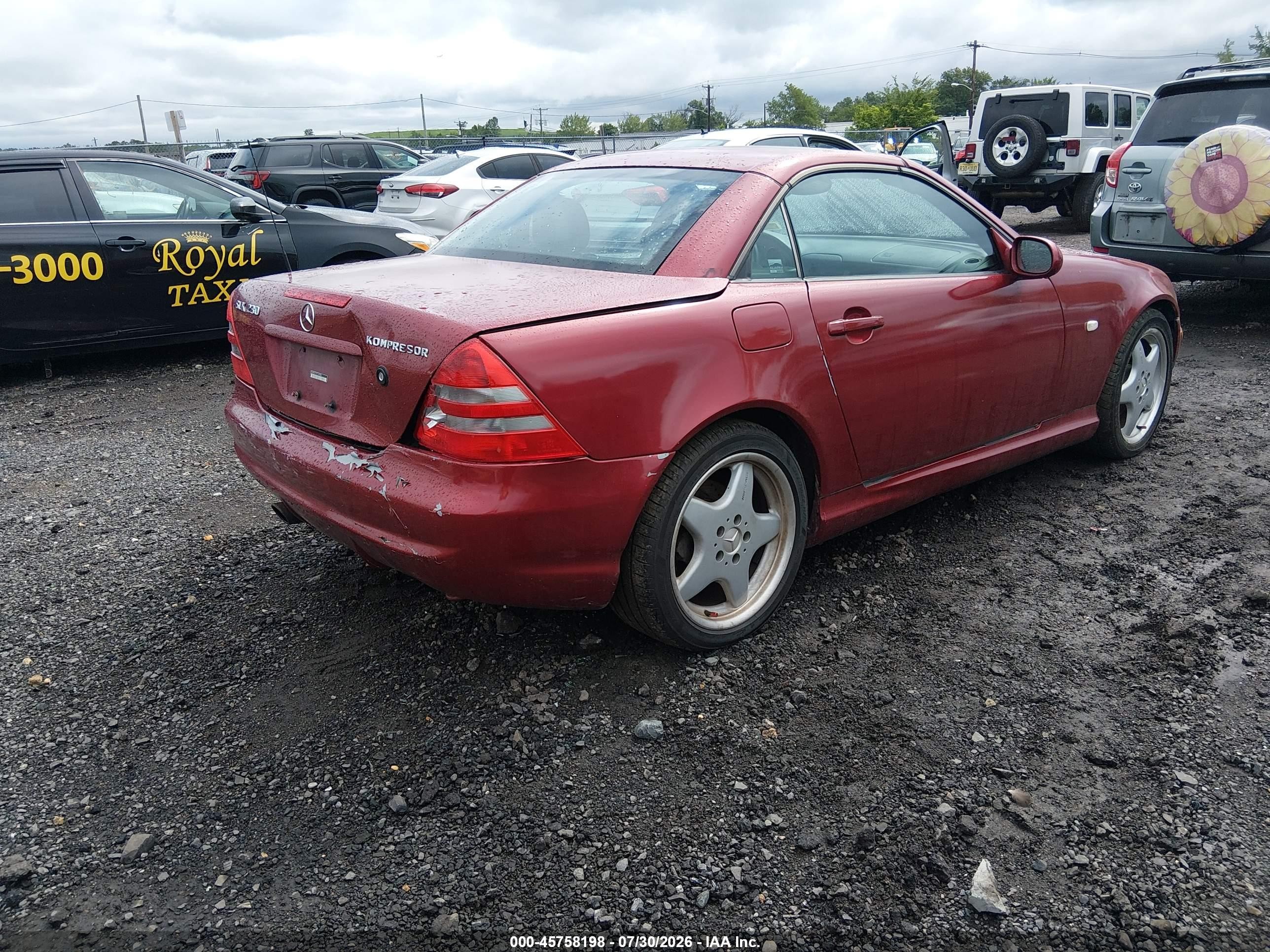2000 Mercedes-benz Slk 230 Kompressor Red vin: WDBKK47F3YF156383