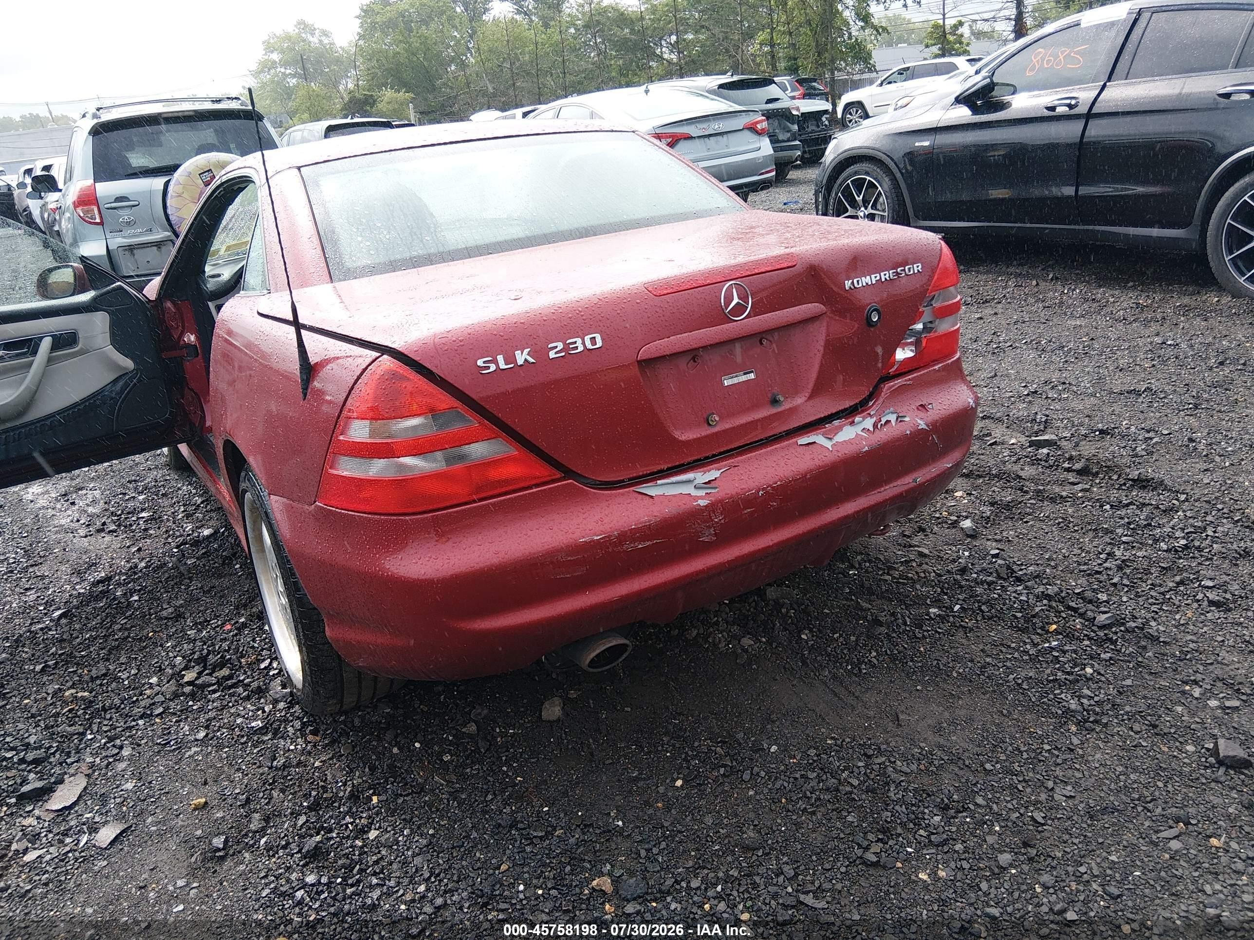 2000 Mercedes-benz Slk 230 Kompressor Red vin: WDBKK47F3YF156383