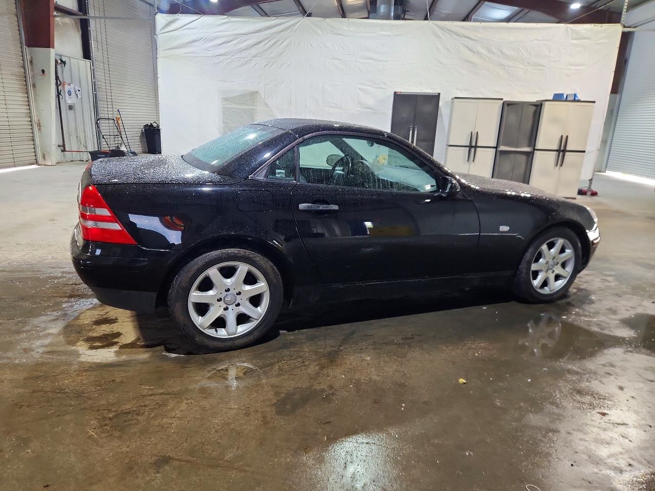 1998 Mercedes-benz Slk 230 Kompressor Black vin: WDBKK47F4WF029414