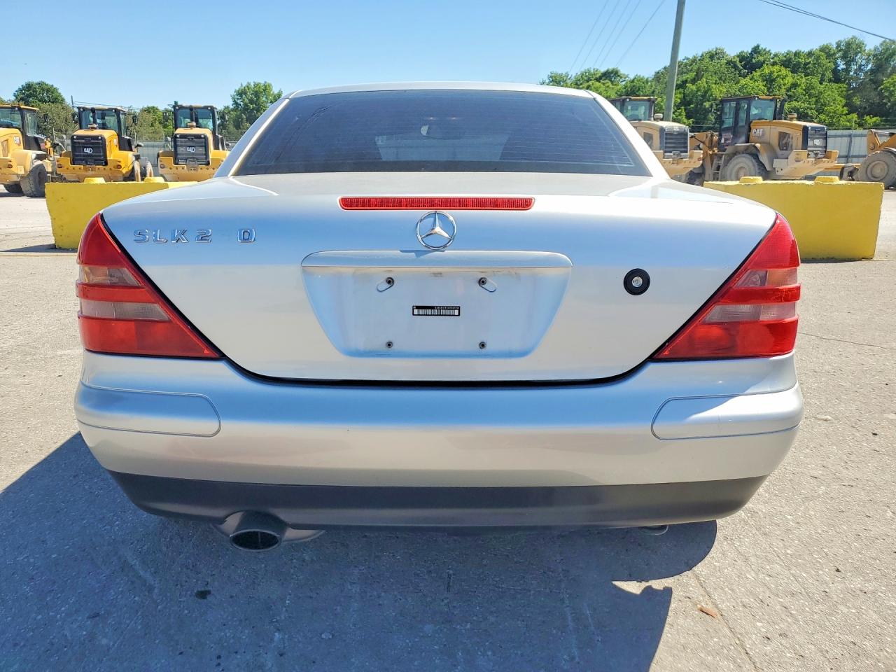 1998 Mercedes-benz Slk 230 Kompressor Silver vin: WDBKK47F4WF062798