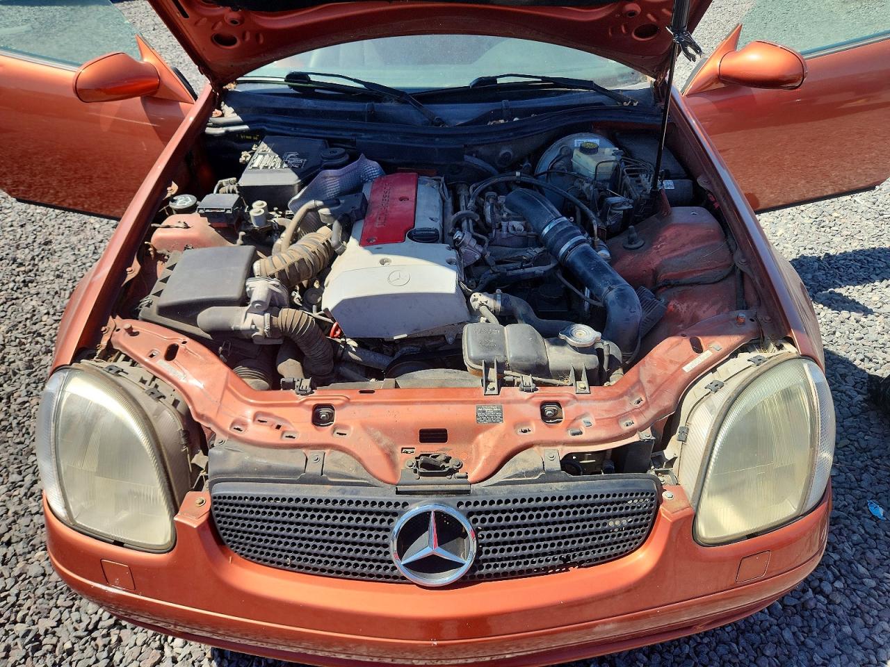 1999 Mercedes-benz Slk 230 Kompressor Orange vin: WDBKK47F4XF114321