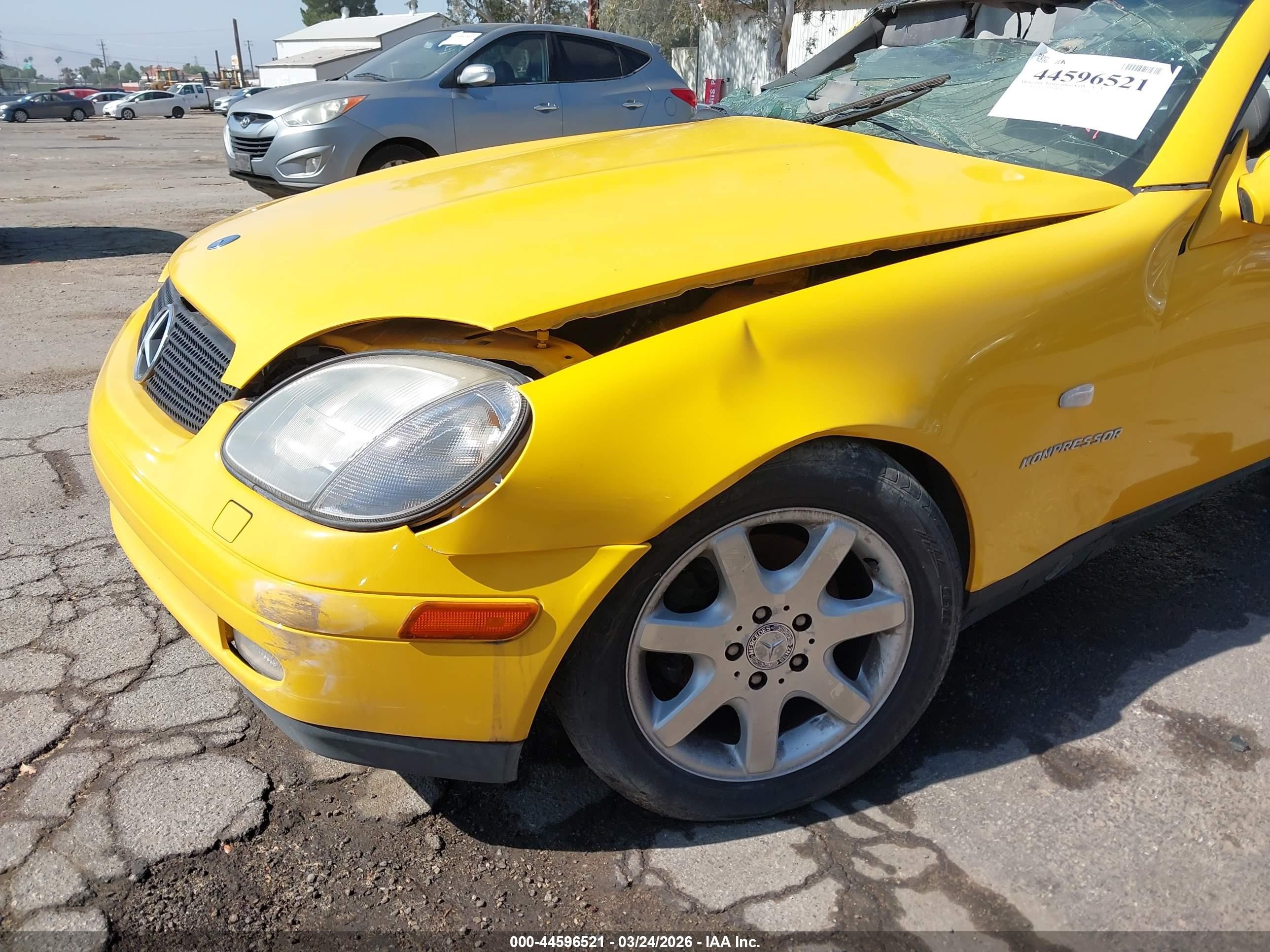 1998 Mercedes-benz Slk 230   Желтый vin: WDBKK47F5WF078346
