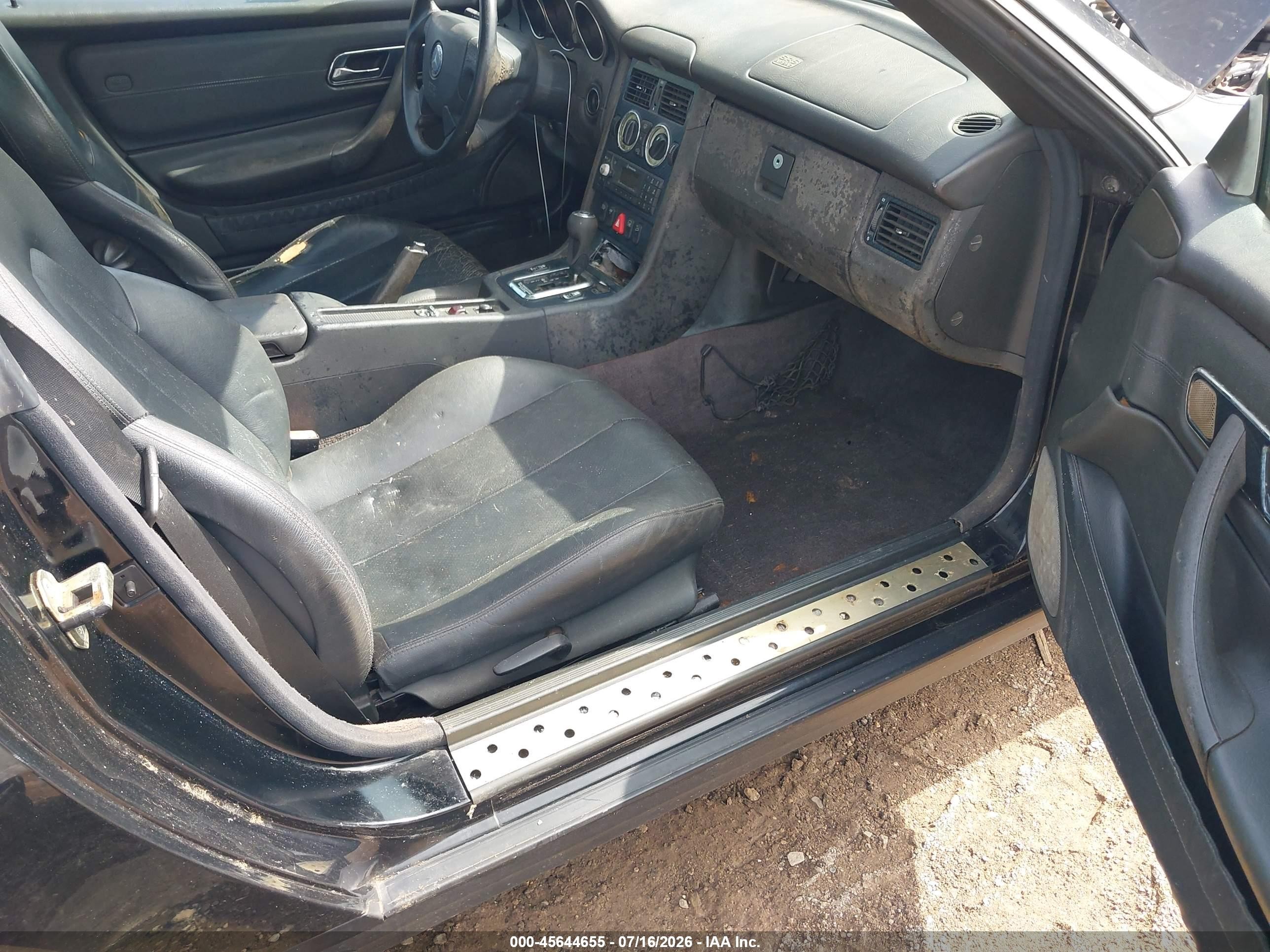 1999 Mercedes-benz Slk 230 Kompressor Black vin: WDBKK47F5XF111623