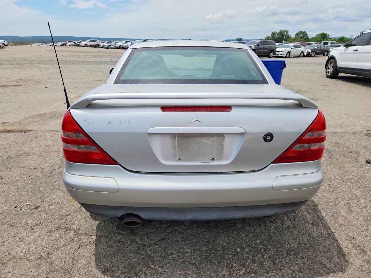 1999 Mercedes-benz Slk 230 Kompressor Silver vin: WDBKK47F5XF117504