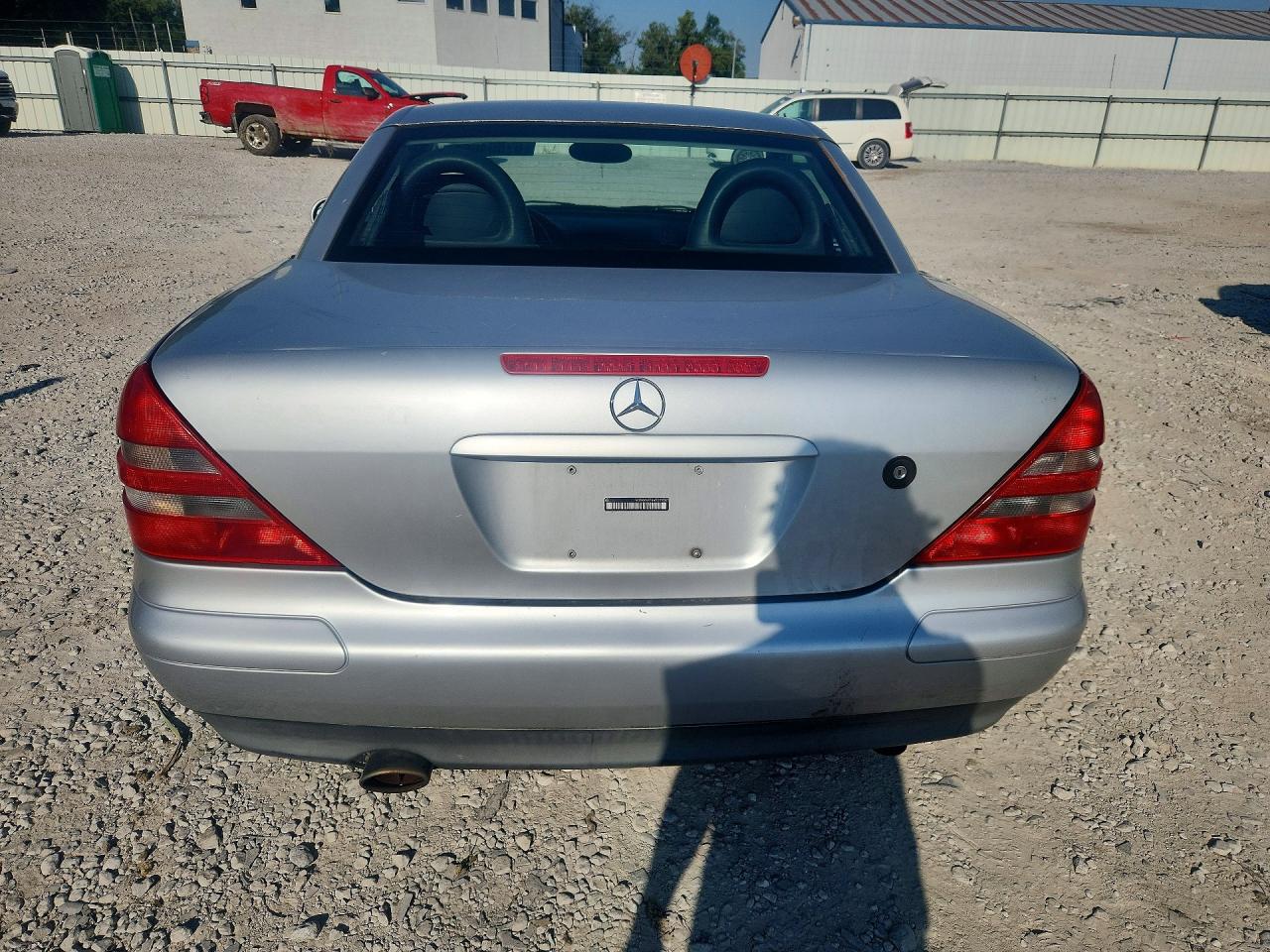 1998 Mercedes-benz Slk 230 Kompressor Серебряный vin: WDBKK47F6WF011092