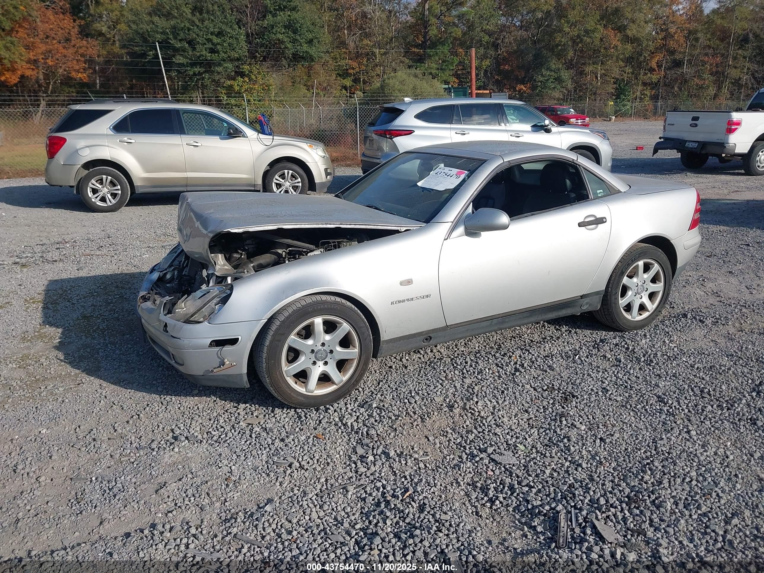 1998 Mercedes-benz Slk 230   Silver vin: WDBKK47F6WF013716