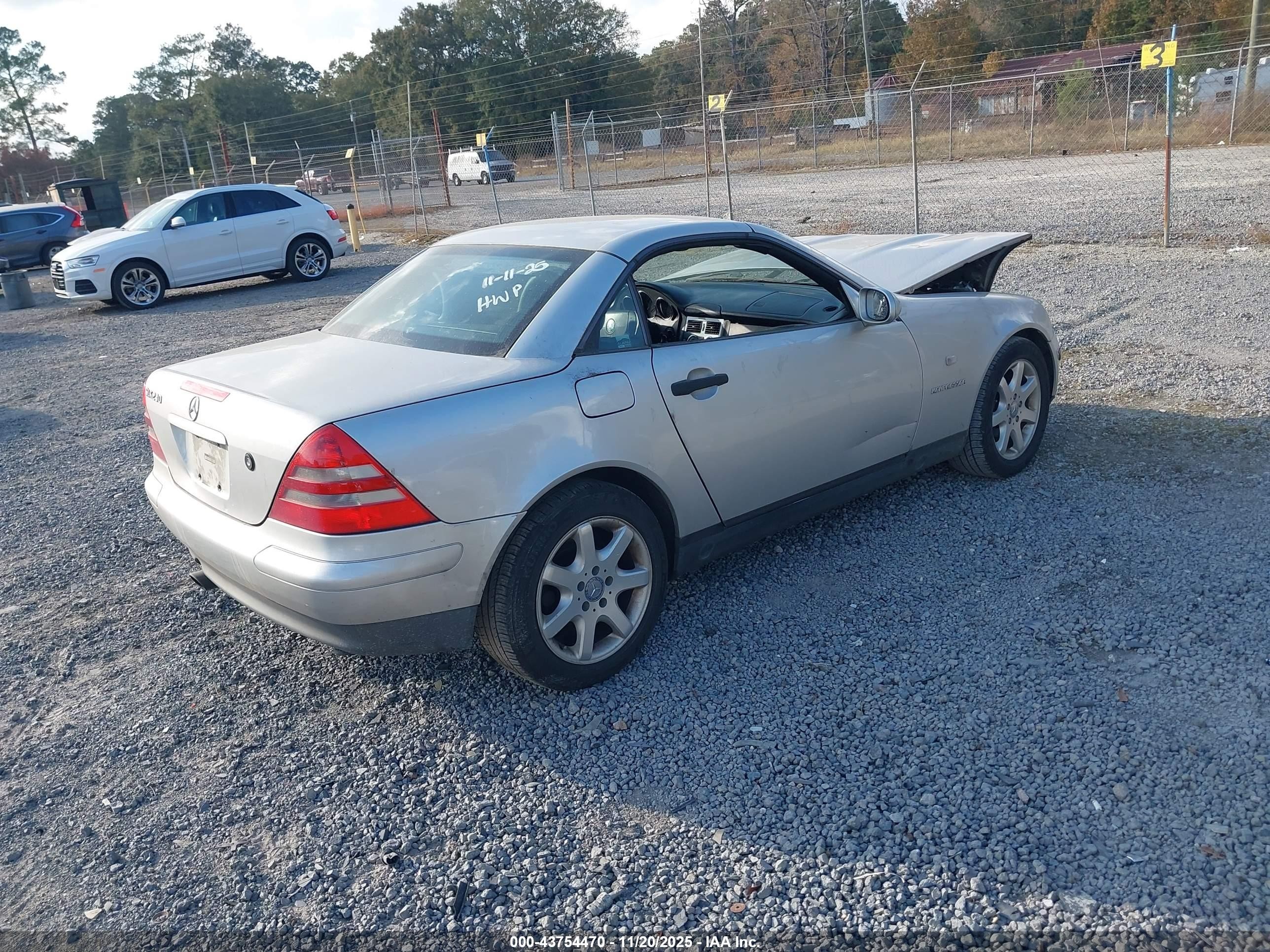 1998 Mercedes-benz Slk 230   Silver vin: WDBKK47F6WF013716