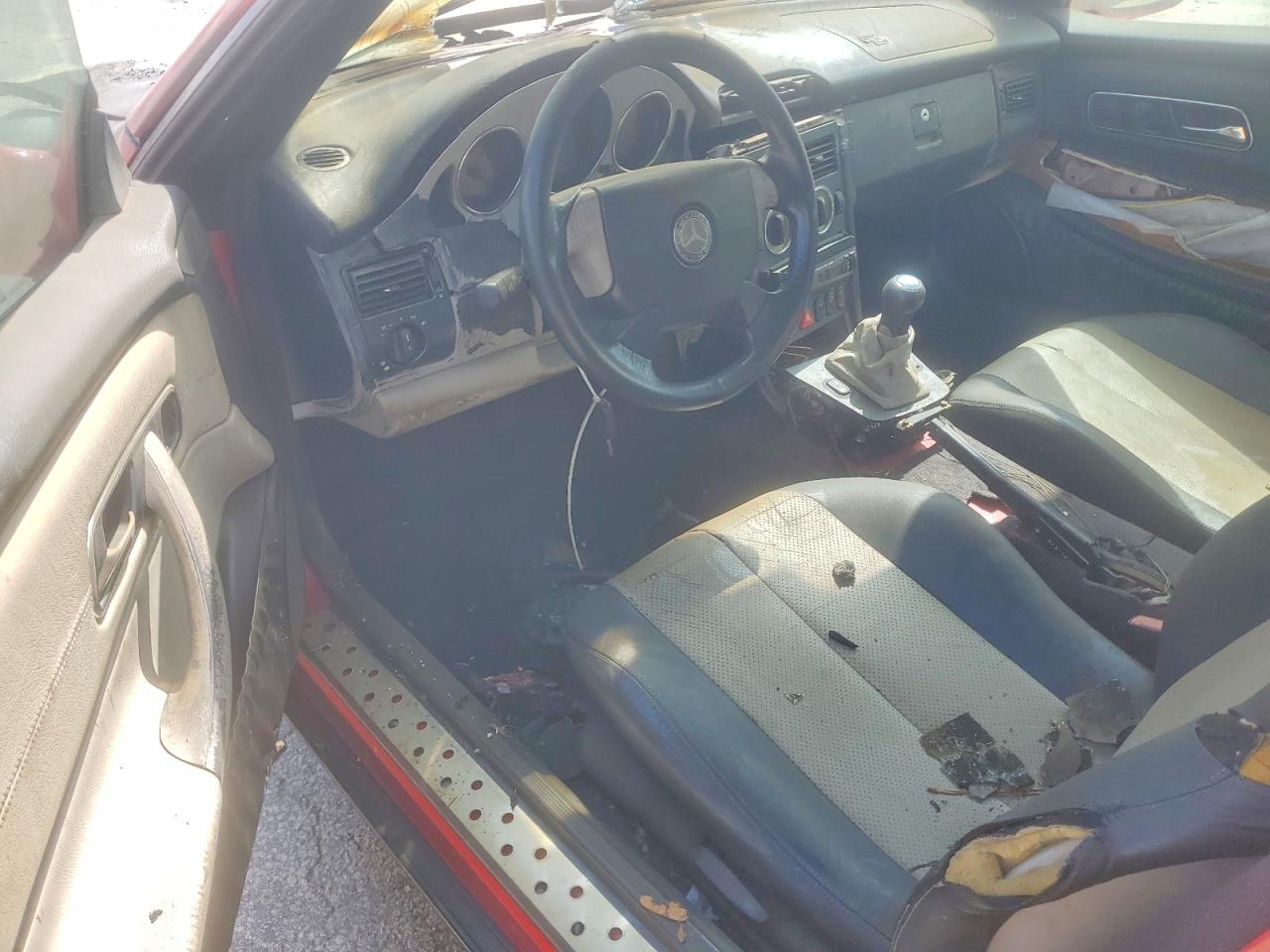1999 Mercedes-benz Slk 230 Kompressor Red vin: WDBKK47F6XF095335