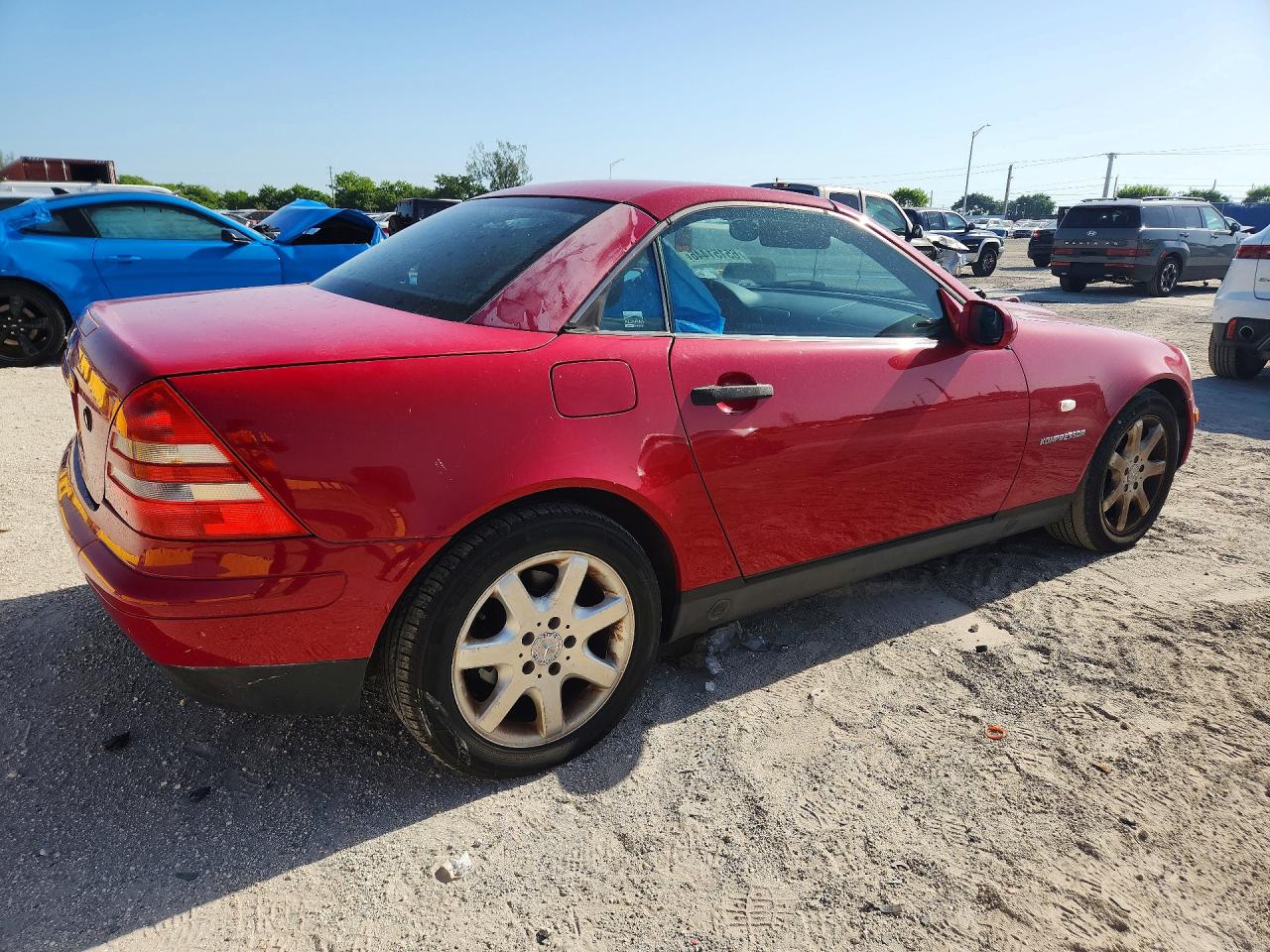 1998 Mercedes-benz Slk 230 Kompressor Red vin: WDBKK47F7WF043470