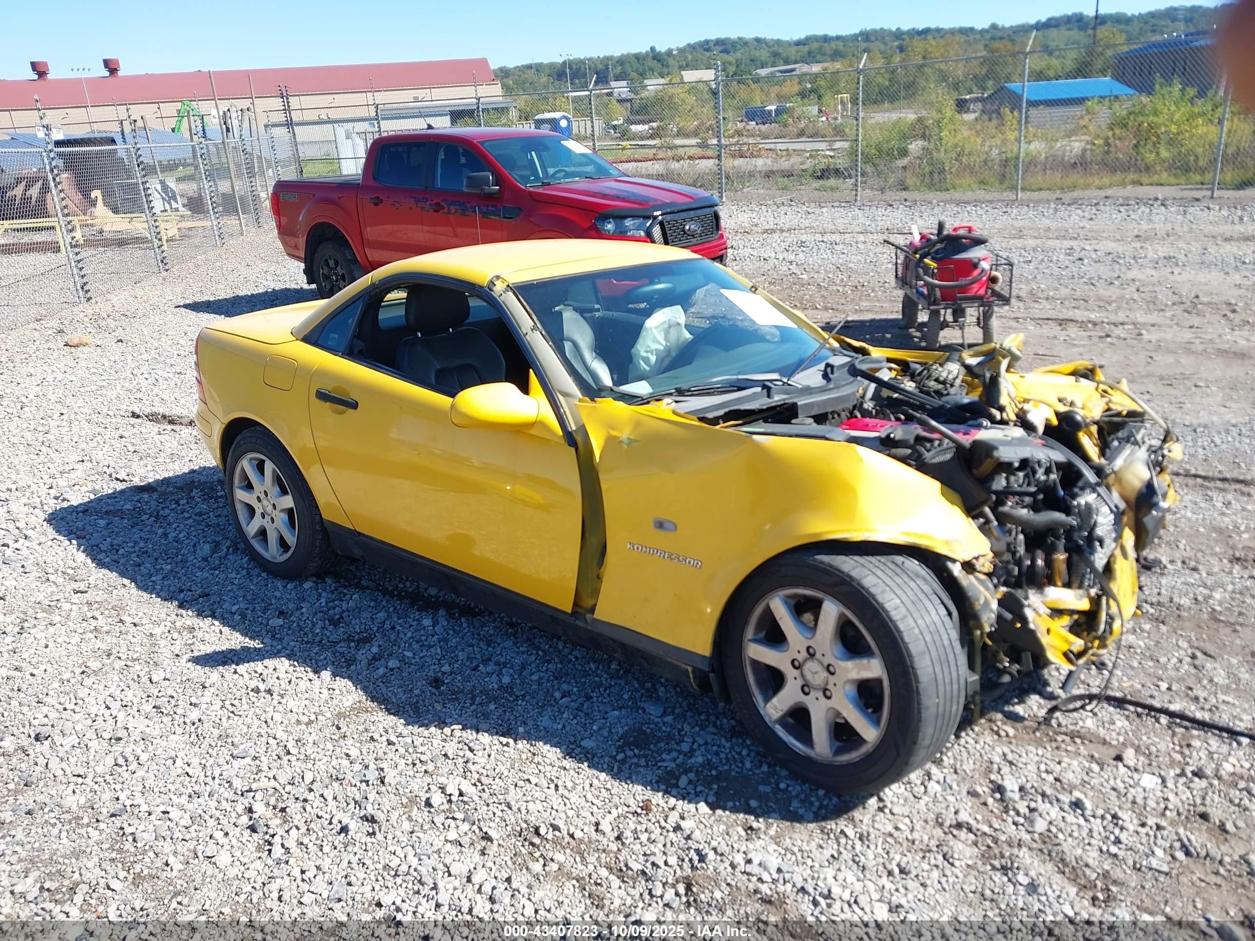 1998 Mercedes-benz Slk 230   Yellow vin: WDBKK47F7WF043663