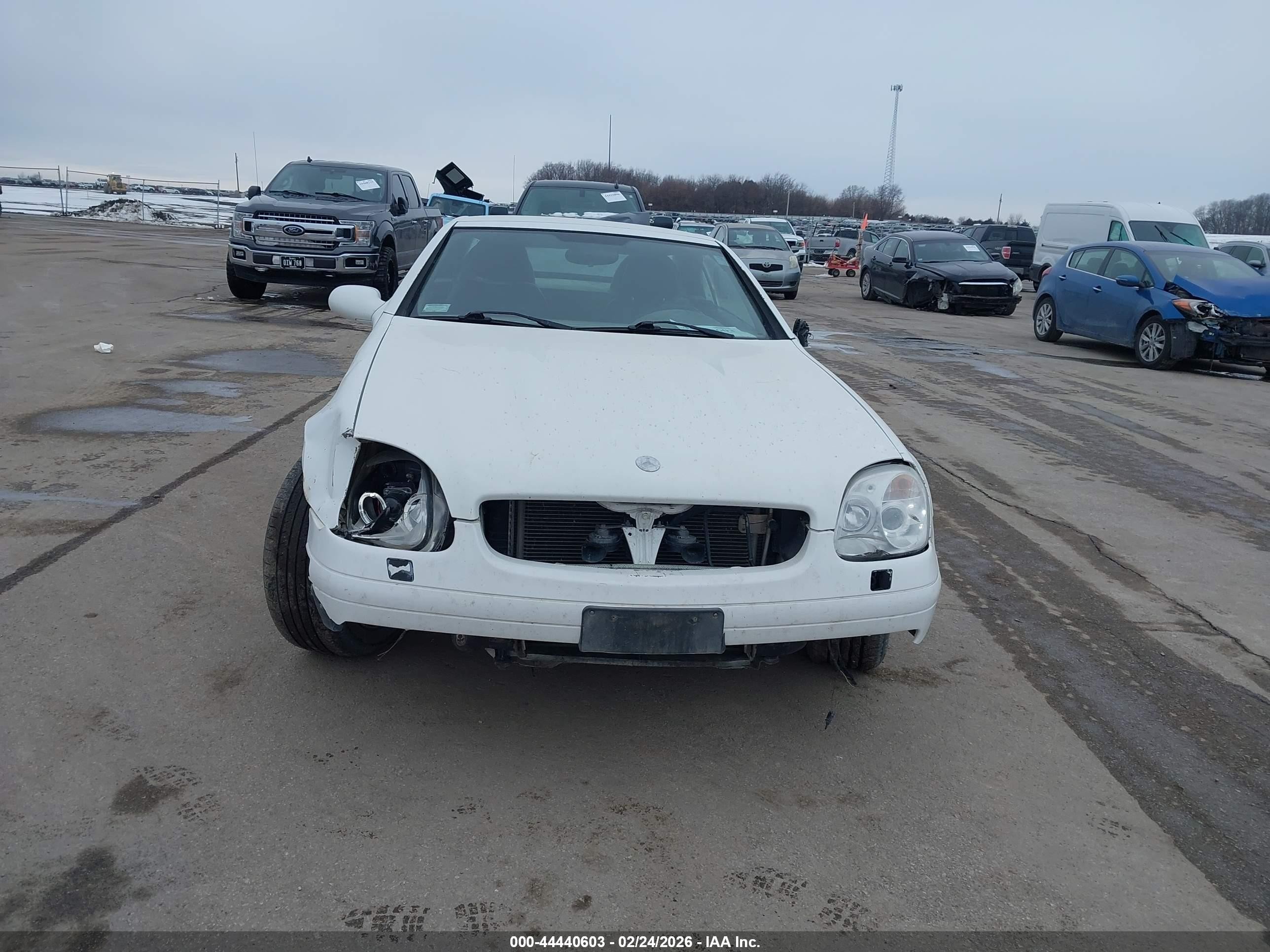 1998 Mercedes-benz Slk 230   White vin: WDBKK47F7WF049866